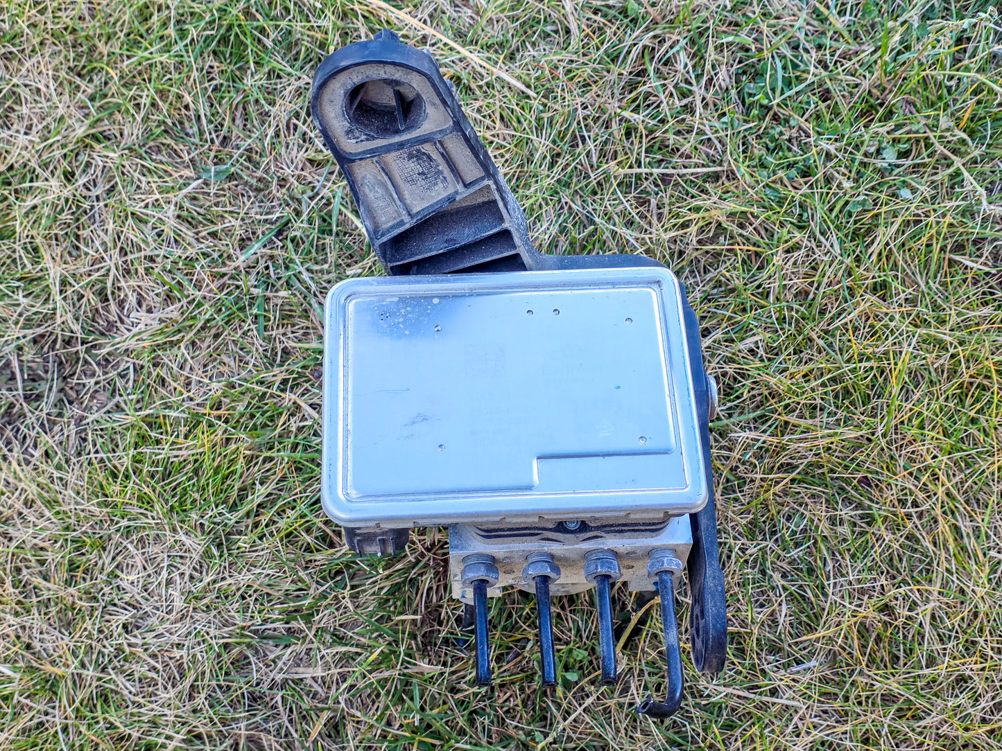 2020-2022 GMC Terrain ABS Brake Pump & Module 806052304 OEM