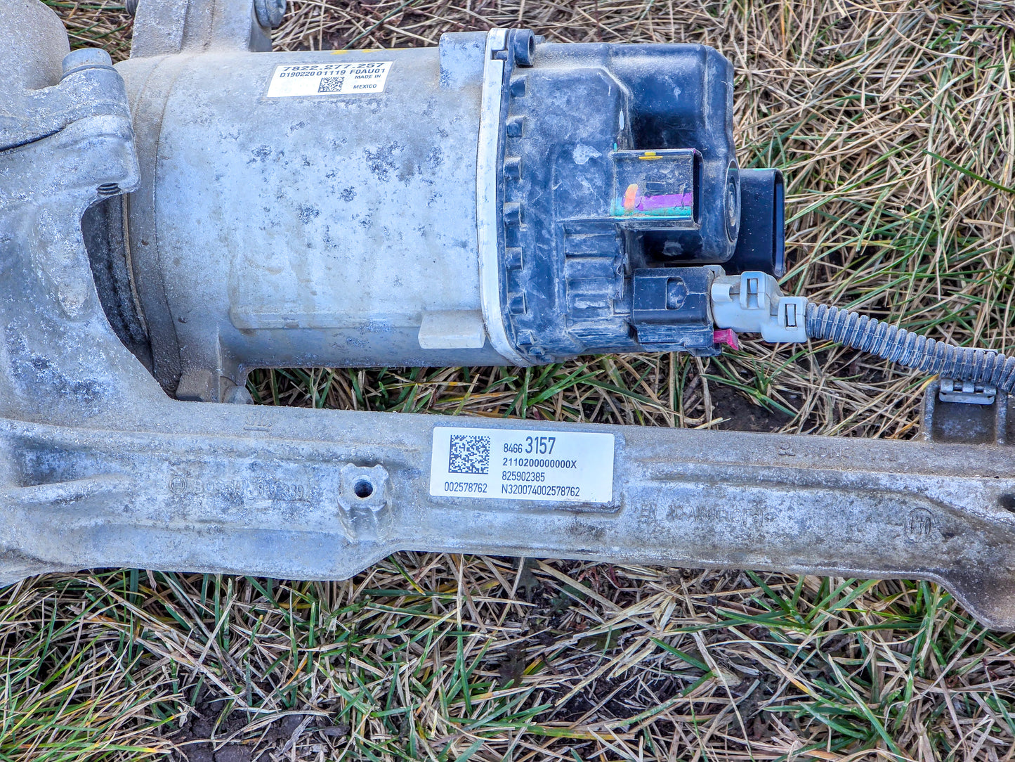 2018-2021 GMC Terrain Awd Power Steering Gear Rack & Pinion Motor 84663157 OEM