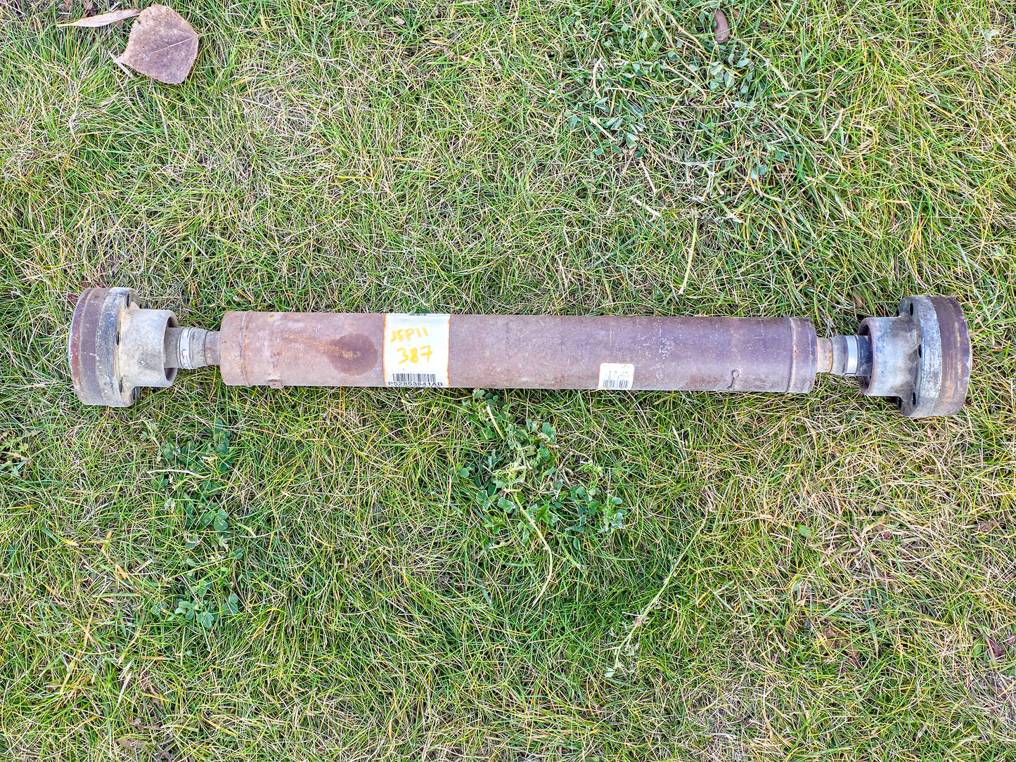 2011-2013 Jeep Grand Cherokee Front Driveshaft Prop Shaft 52853641AD