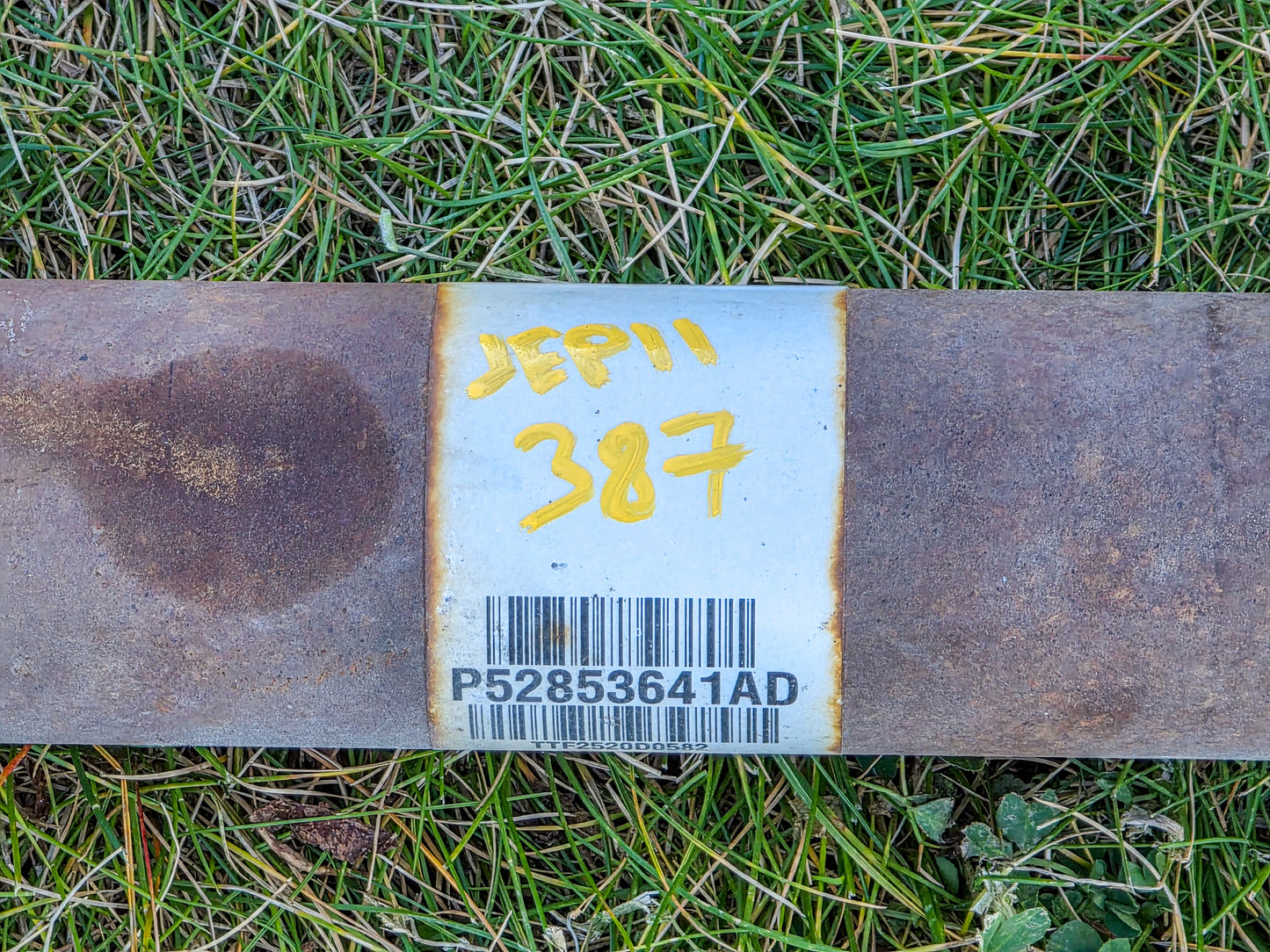 2011-2013 Jeep Grand Cherokee Front Driveshaft Prop Shaft 52853641AD