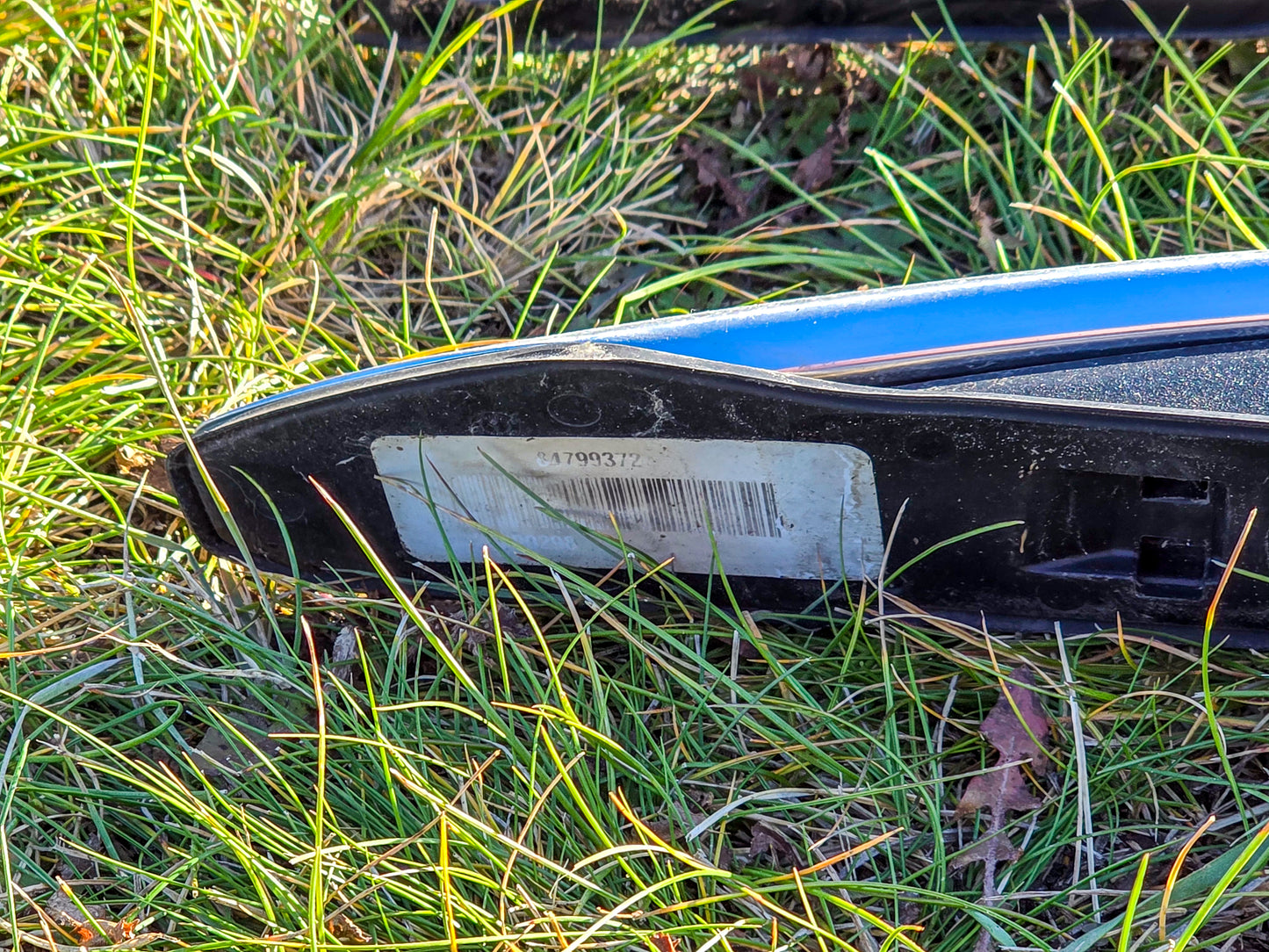 2019-2020 GMC Terrain Luggage Rack Assembly. Roof Left and Right Side Upper Luggage Rack Rails Carrier OEM 84799372, 84799371