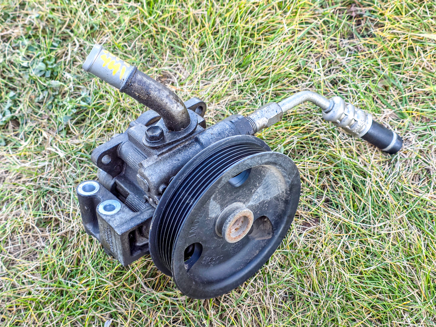 2011-2013 Jeep Grand Cherokee Power Steering Pump OEM 68068641AB