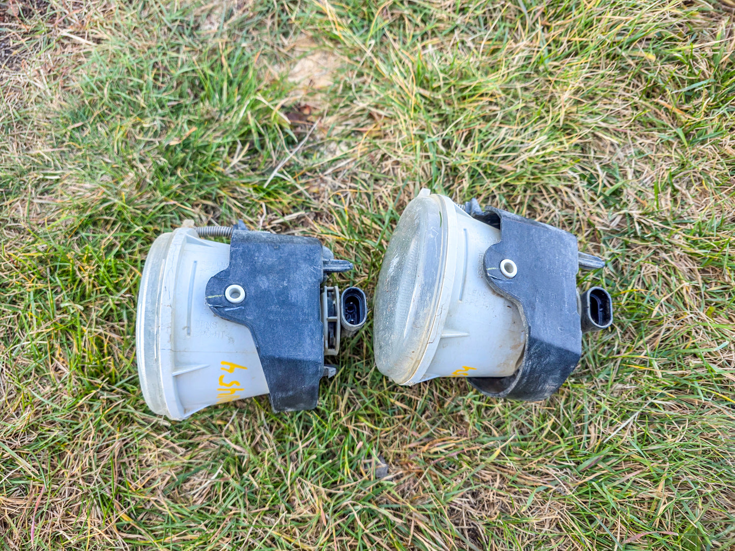 2011 Jeep Grand Cherokee Pair Fog Lights