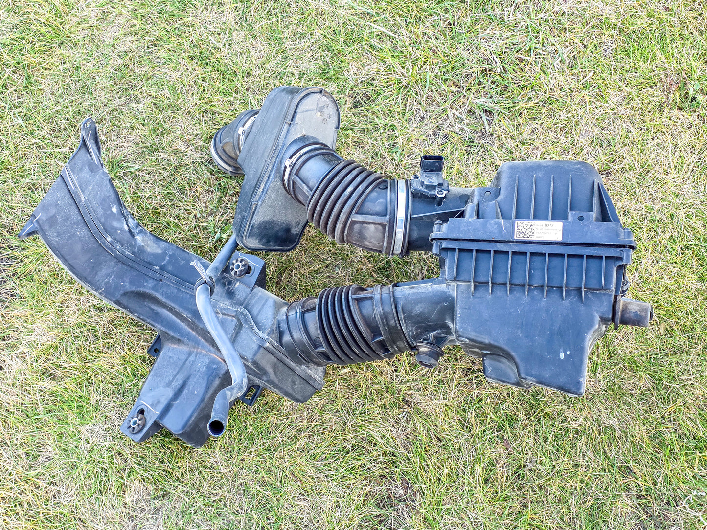 2020 GMC Terrain Air Filter Cleaner Box 84640372