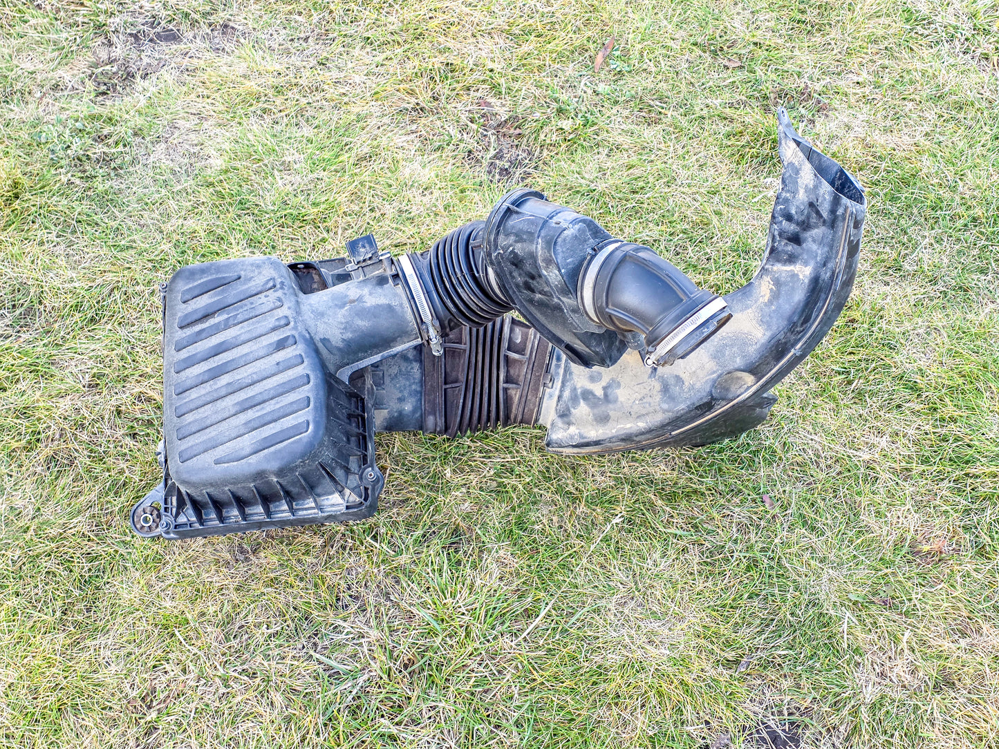 2020 GMC Terrain Air Filter Cleaner Box 84640372