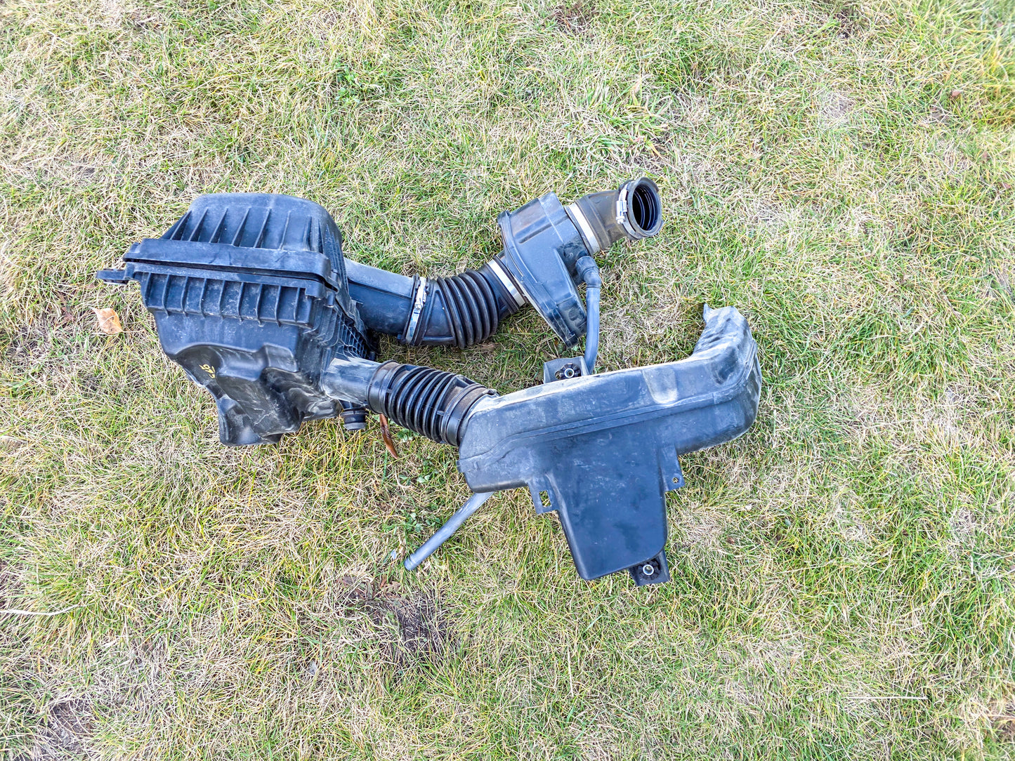 2020 GMC Terrain Air Filter Cleaner Box 84640372