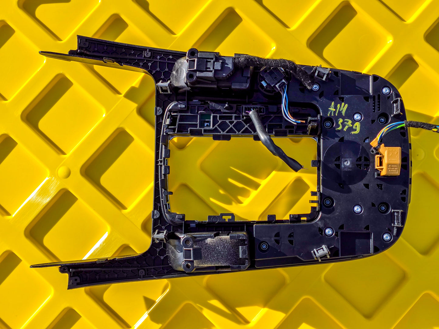 2013-2017 Audi A5 Center Console Gear Shifter Trim 8T0 919 611 L OEM