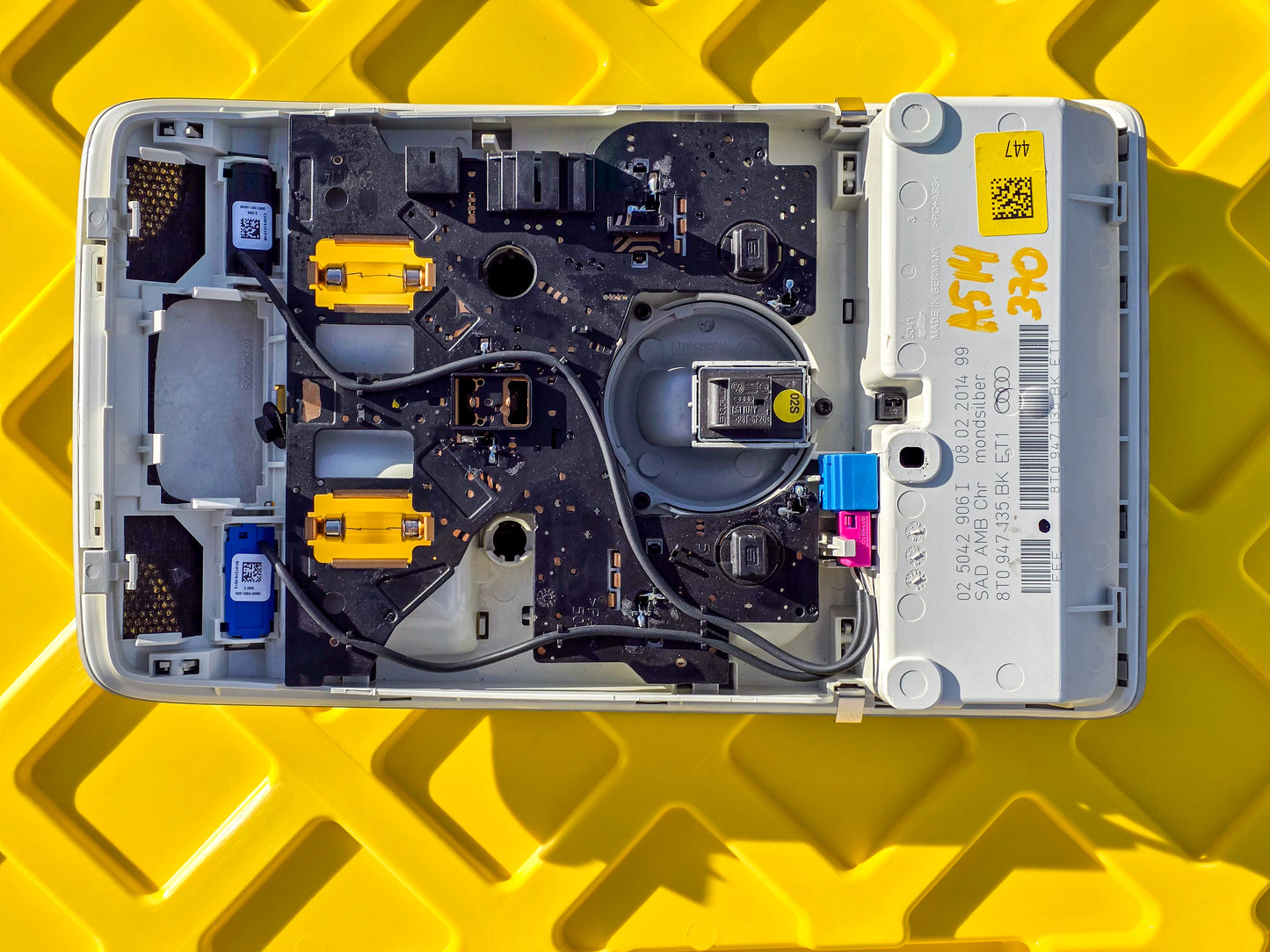 2011-2018 Audi A5 Overhead Console Roof Dome Light Lamp OEM 8T0947135BK