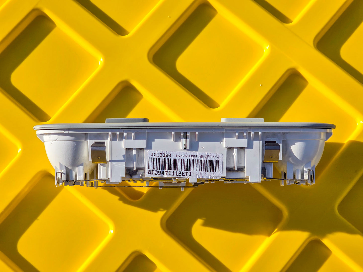 2011-2016 Audi A5 Gray Interior Dome Light OEM 8T0947111BET1 / 8T0947111B