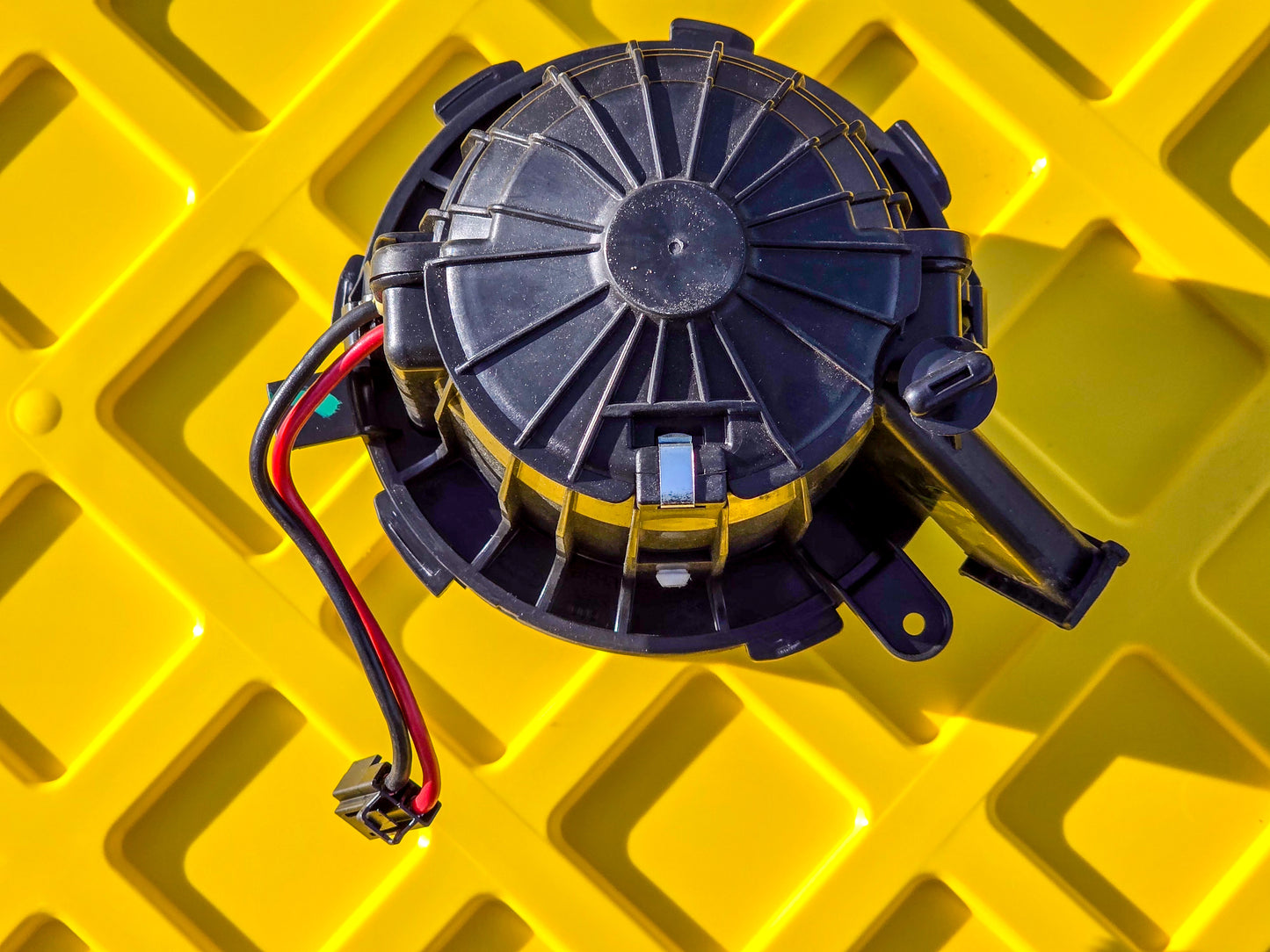 2008-2015 Audi A5 HVAC heater AC blower fan motor, Blower Motor Connector OEM 8K1820021C, 5Q0972772