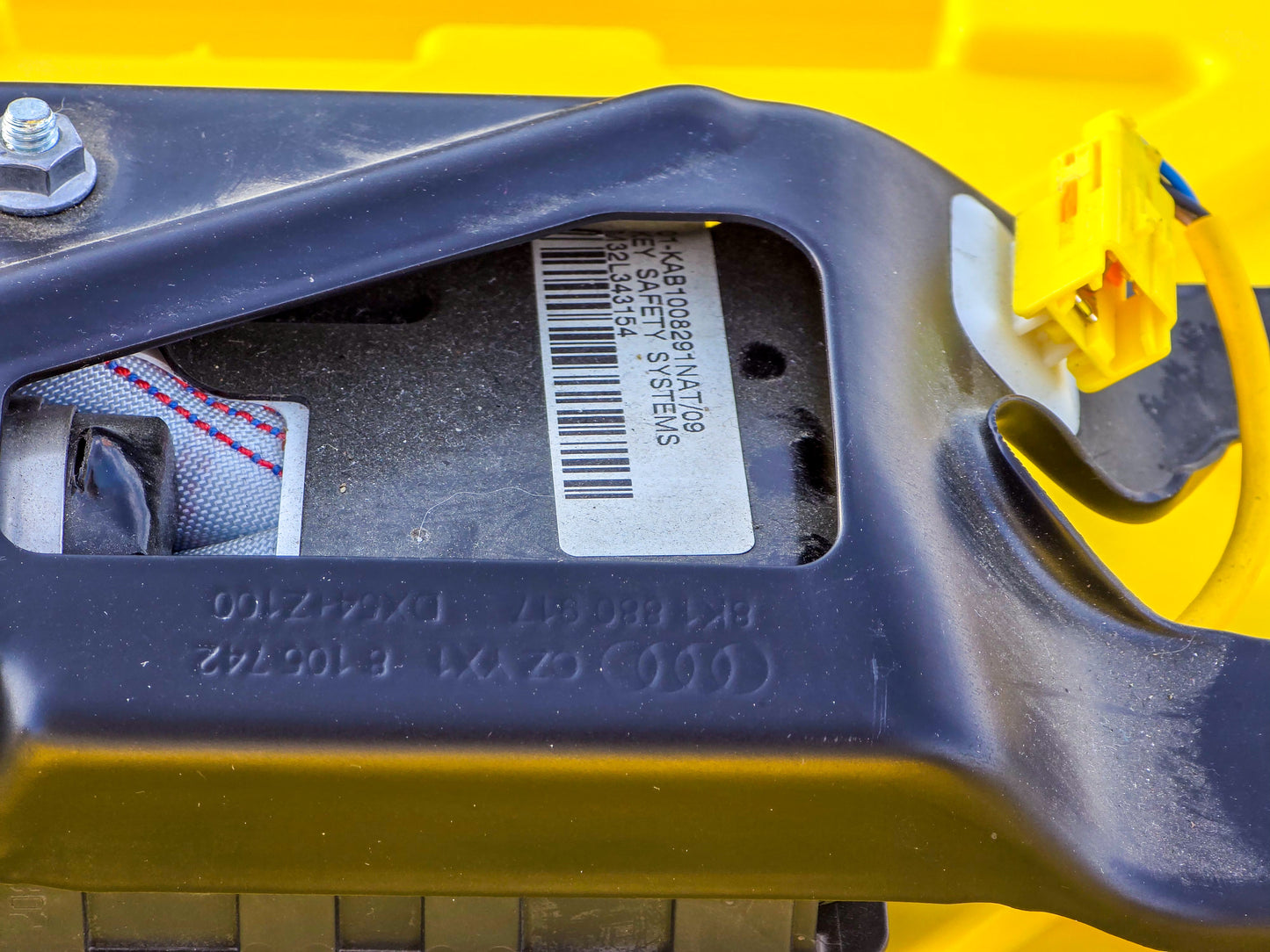 2014-2017 Audi A5 Front Left Driver Side Knee Protection Airbag 8T0880841B  OEM