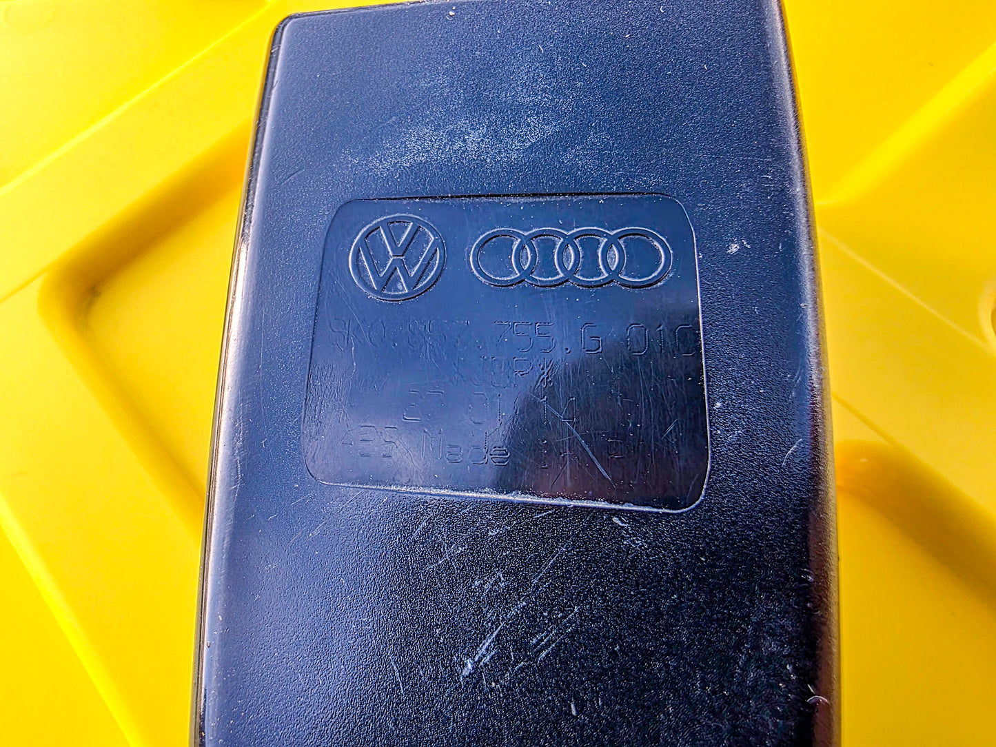 2008-2017 Audi A5 Front Left Driver Side Seat Belt Buckle 8K0857755G