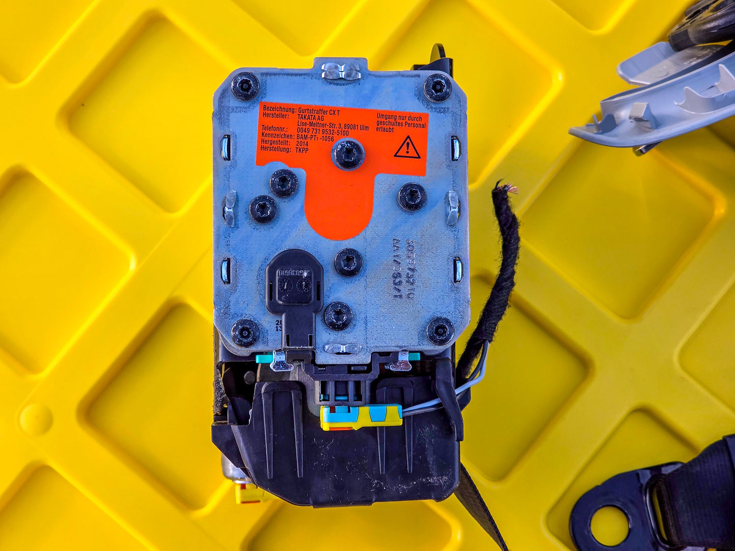 2008-2017 Audi A5 Coupe Right Front Passenger Side Seat Belt Retractor 8T1 857 706 H