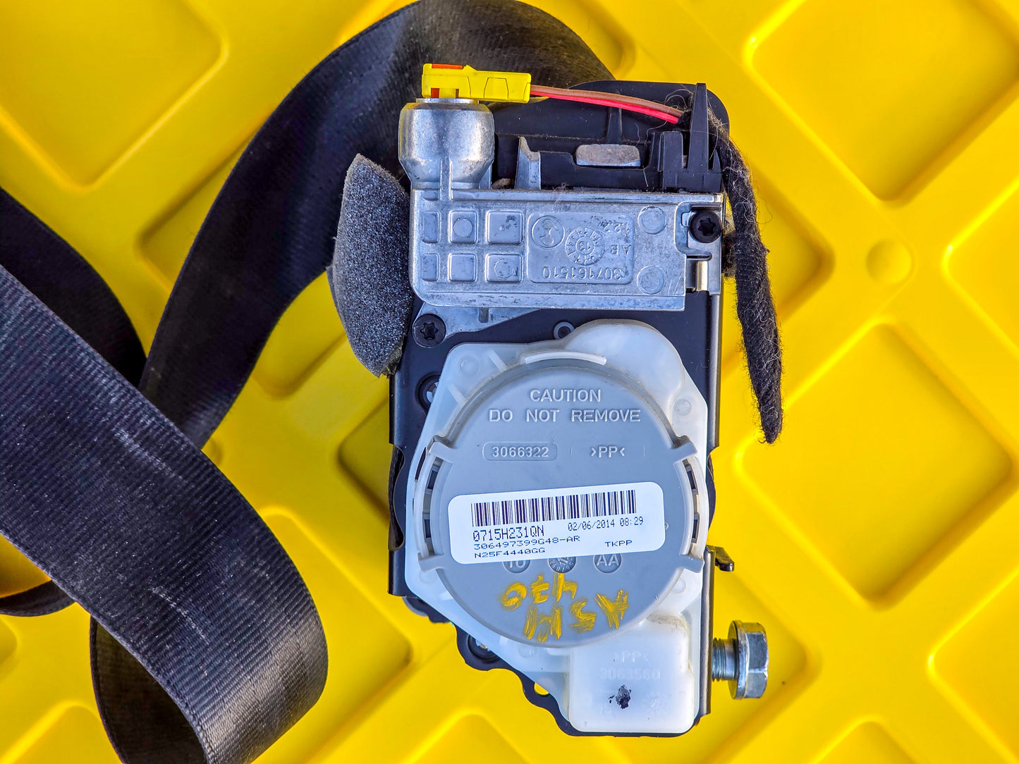 2008-2017 Audi A5 Coupe Left Front Driver Side Seat Belt Retractor 8T1 857 705 B