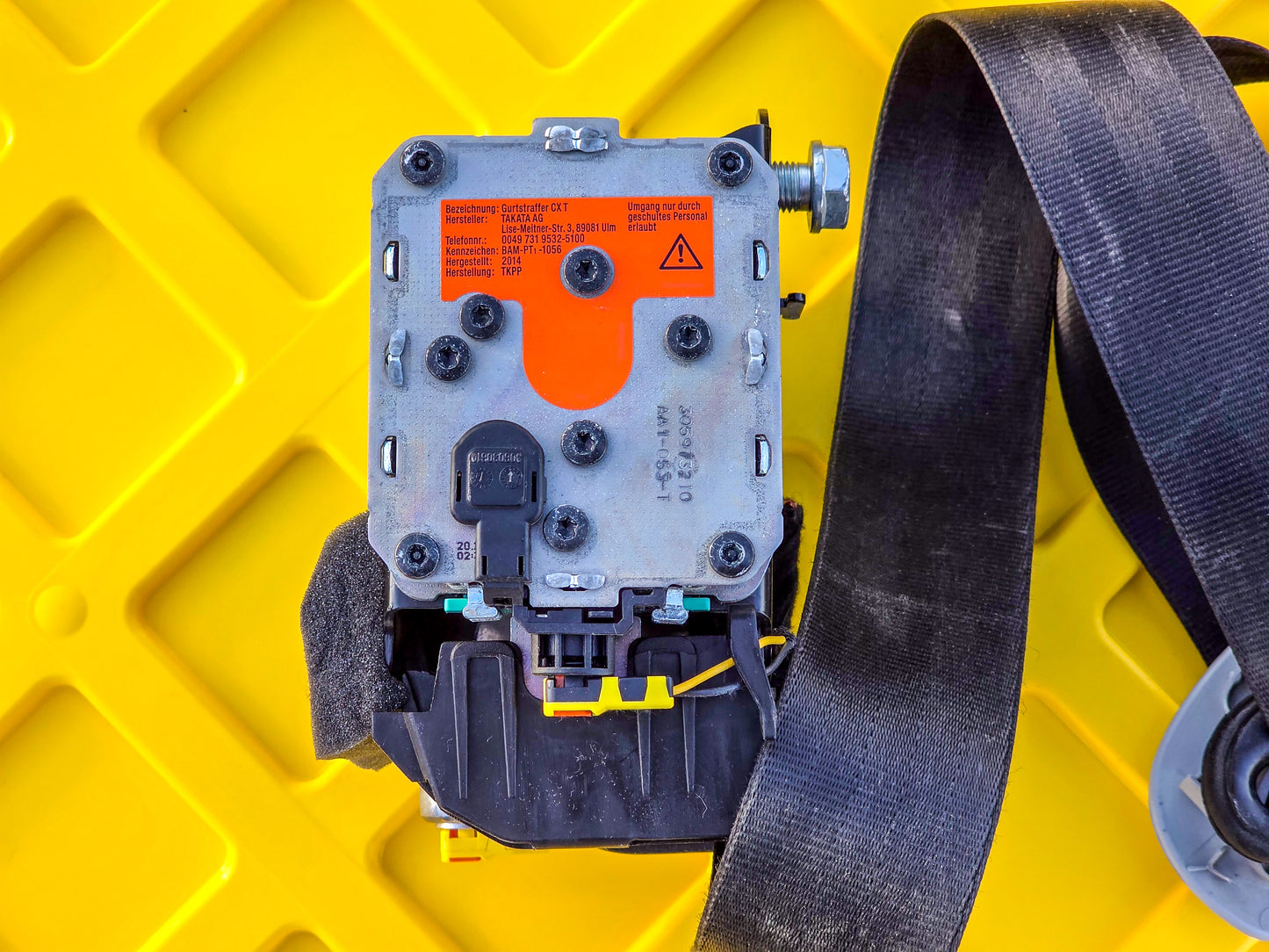 2008-2017 Audi A5 Coupe Left Front Driver Side Seat Belt Retractor 8T1 857 705 B