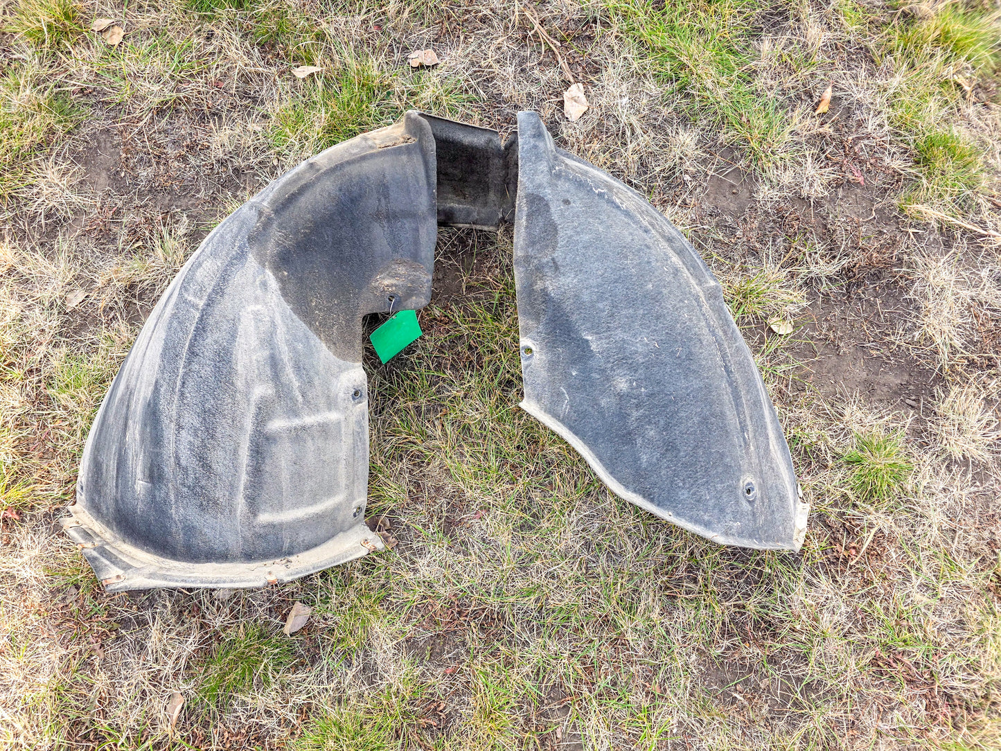 2018-2024 GMC Terrain Fender Liner Front Right Passenger Side 1249282