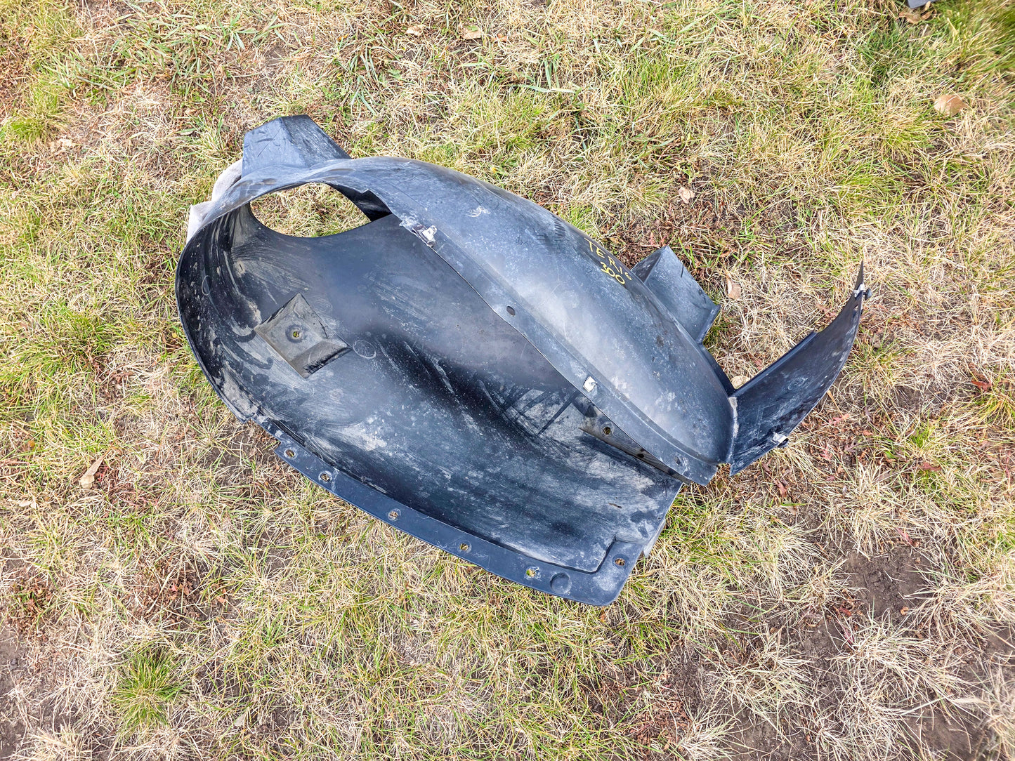 2014-2017 GMC Terrain Fender Liner Front Right Passenger Side  23271690,  23113532, 23483751