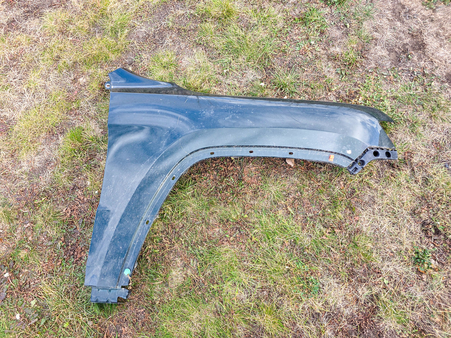 2011-2013 Jeep Grand Cherokee Front Right Passenger Side Fender 55369596AF