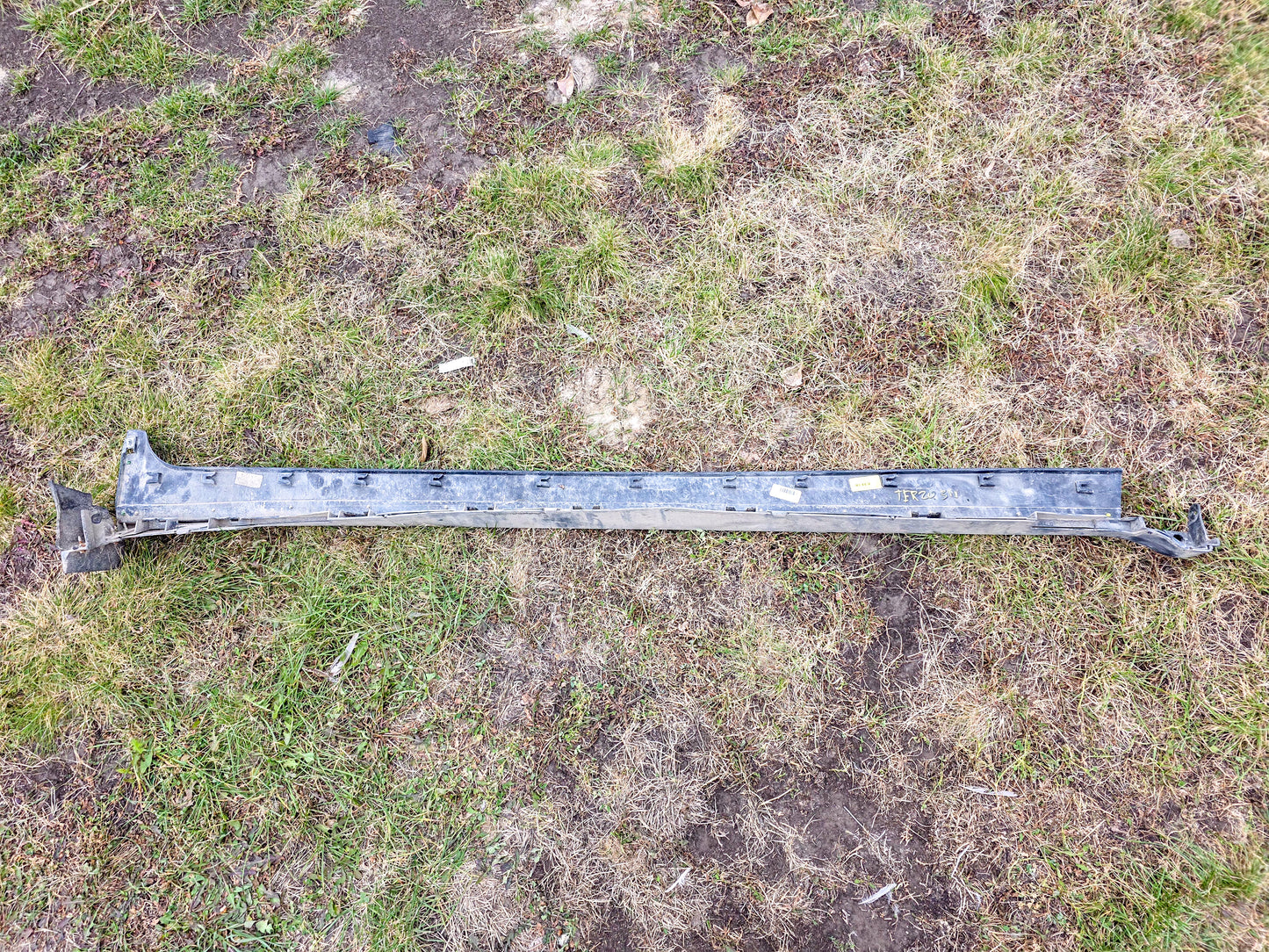 2018-2021 GMC Terrain Left Driver Side Skirt Rocker Molding Panel OEM 55001950