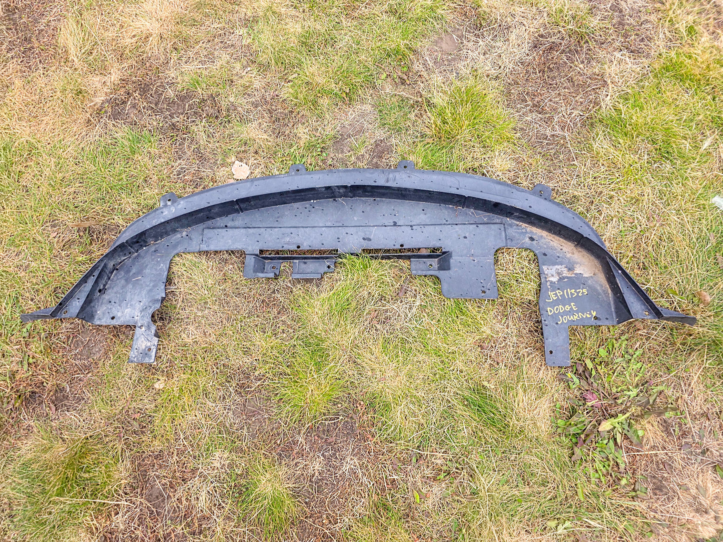 2009-2020 Dodge Journey Radiator Support Splash Shield Closure Panel 68068301A