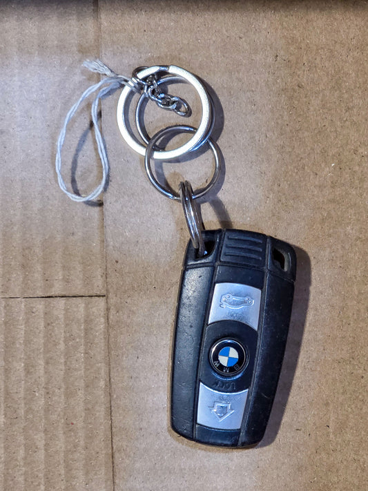 2012 BMW X1  Keyless Entry Transmitter. Remote Control Door Lock