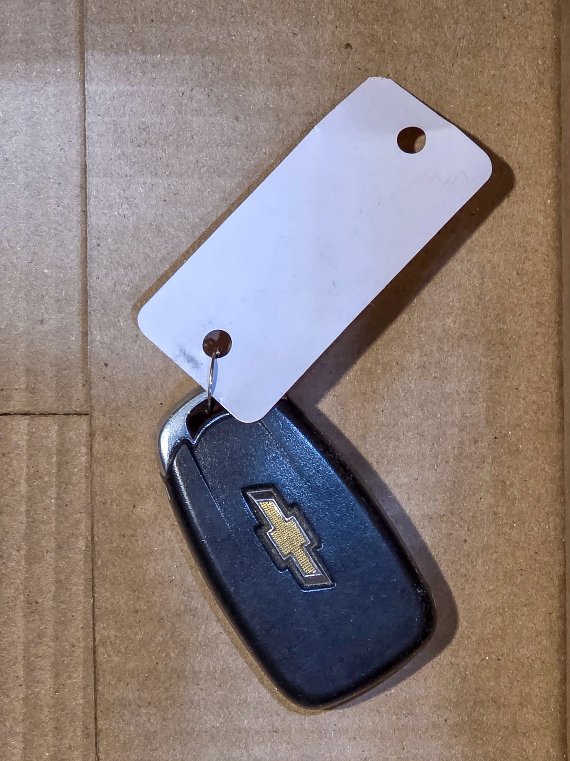 2016-2020 Chevrolet Cruze Keyless Entry Transmitter. Remote Control Door Lock and Theft Deterrent Transmitter 13529662, 13508769, 13584497 - view 2