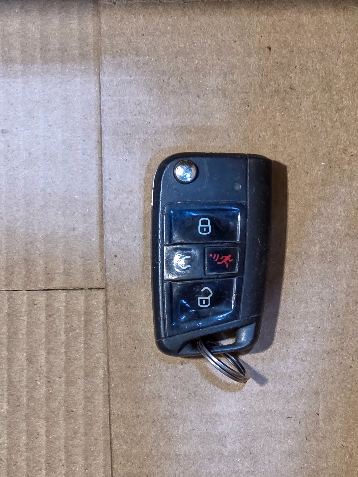 2017-2020 Volkswagen Jetta Keyless Entry Transmitter. Remote Control Door Lock and Theft Deterrent Transmitter 5g6959752acaif,  5G6-959-752-AC-AIF