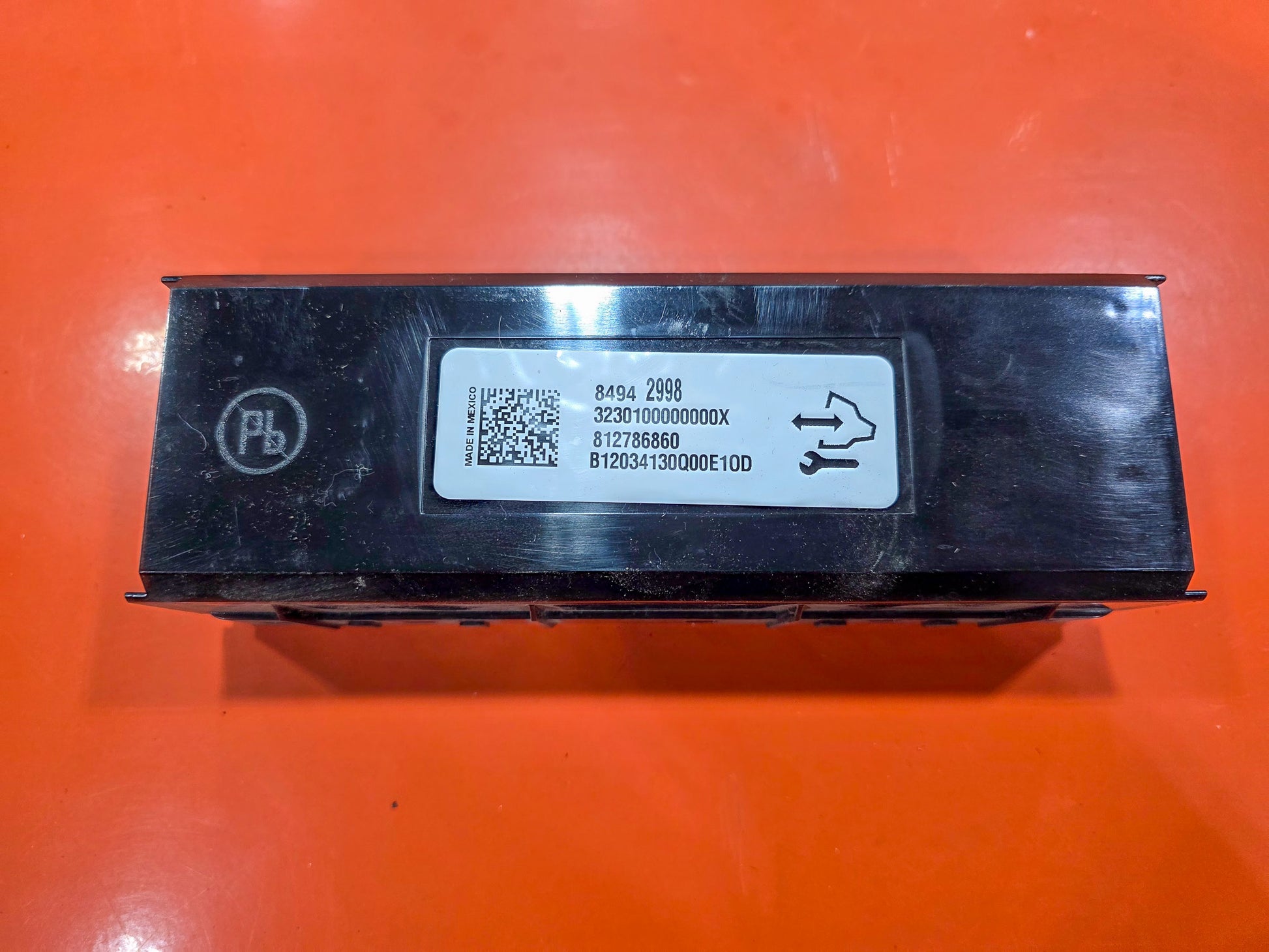 2021-2025 GMC Acadia Heater and Air Conditioning Remote Control Module 84942998, 84130197, 84174821, 84221983, 84221984, 84234763, 84245752, 84295139, 84305959, 84305960, 84307103, 84422041, 84692592, 85137508, 85155558, 85137510 - view 2