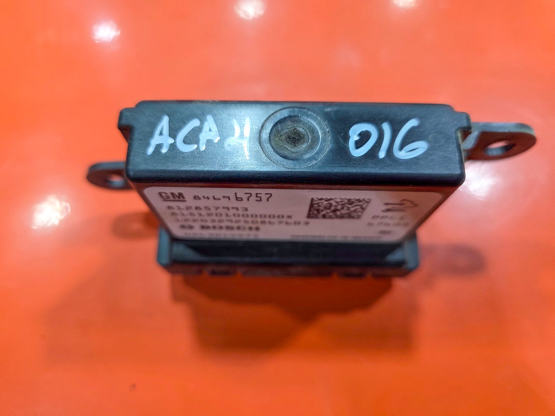 2020-2023 GMC Acadia Parking Assist Computer Control Module Unit 84696757 OEM - view 4