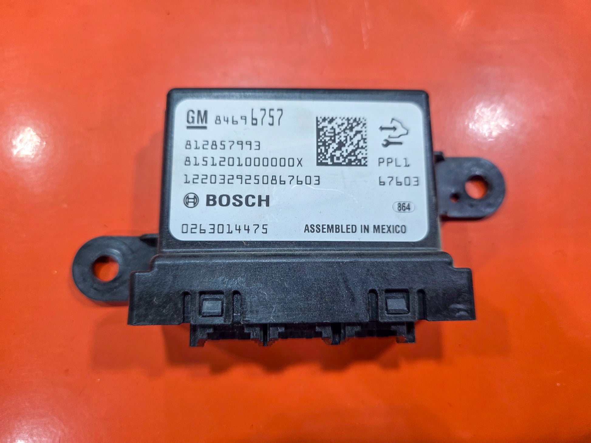 2020-2023 GMC Acadia Parking Assist Computer Control Module Unit 84696757 OEM