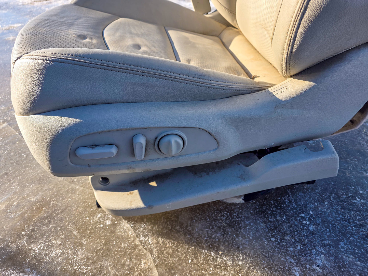 2018-2024 GMC Terrain Front Driver Left Side Seat 84382812, 84212771, 84703803, 84382833, 84188902, 84703922 - view 5