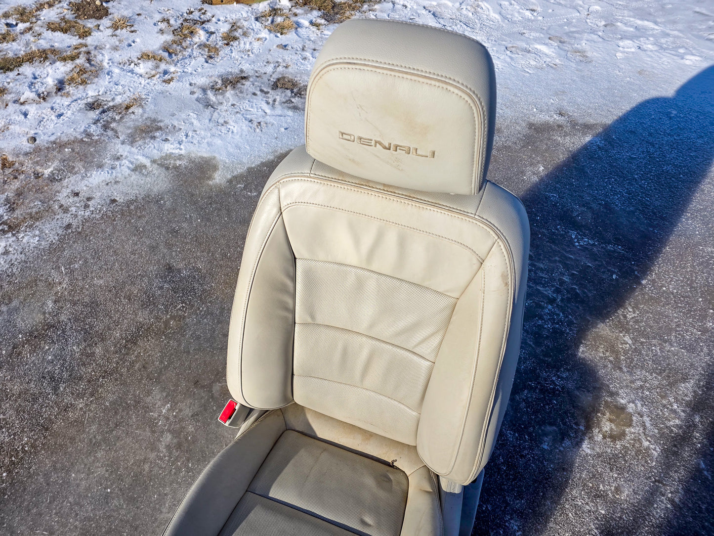 2018-2024 GMC Terrain Front Driver Left Side Seat 84382812, 84212771, 84703803, 84382833, 84188902, 84703922 - view 2