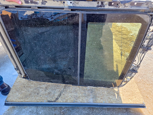 2011-2013 Jeep Grand Cherokee Assembly Moonroof Panoramic Glass Panel Sunroof 68081060AA, 68081060AB