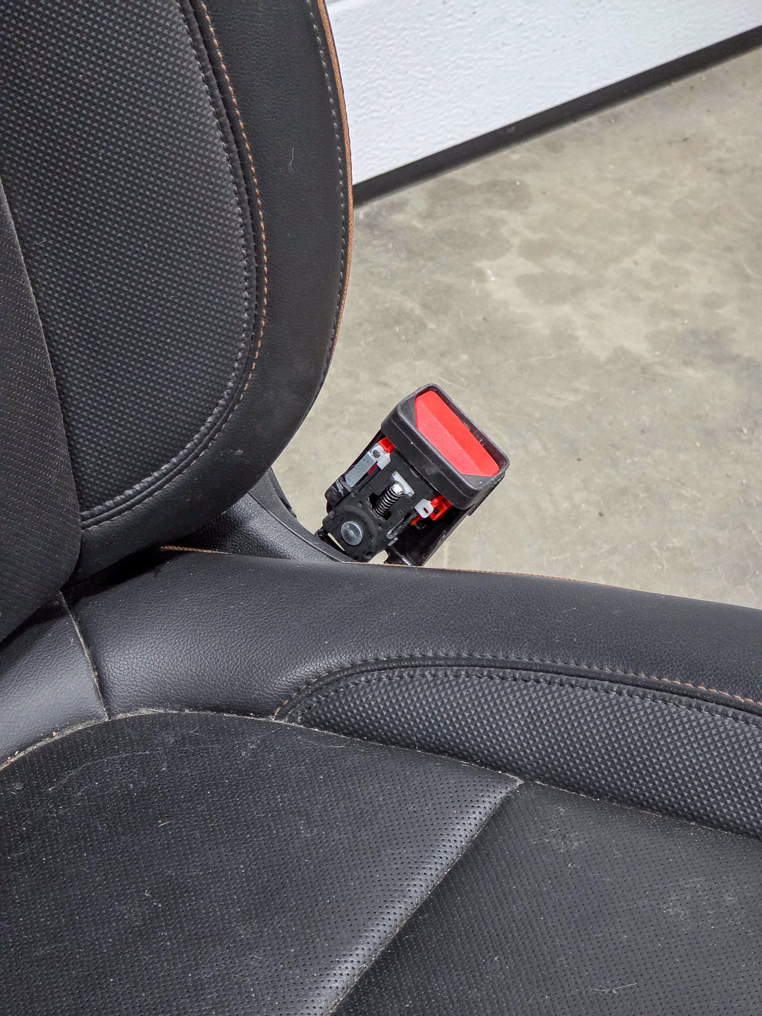 2020-2023 GMC Acadia Front Passenger Right Side Seat - view 3