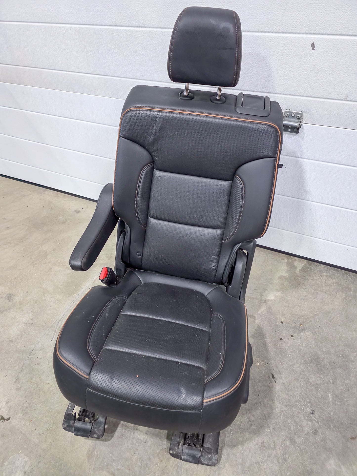 2020-2023 GMC Acadia Rear 2nd Row Left Driver Side Seat Complete OEM 84891813, 84891786, 84809302 - view 2
