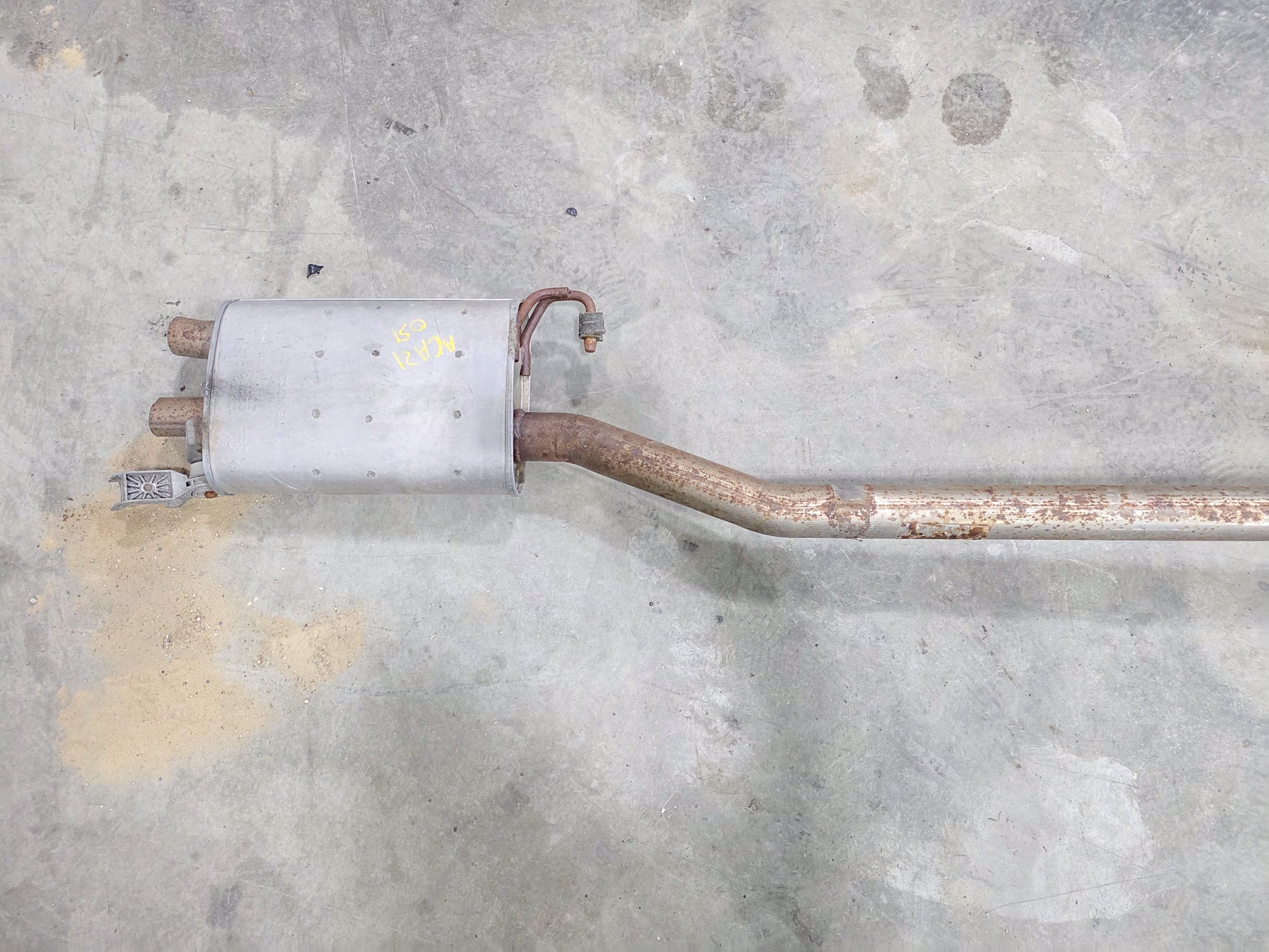 2020-2023 GMC Acadia Exhaust Muffler with Exhaust Pipe 3.6L 84997140, 84724453, 84925267, 84925259 - view 5