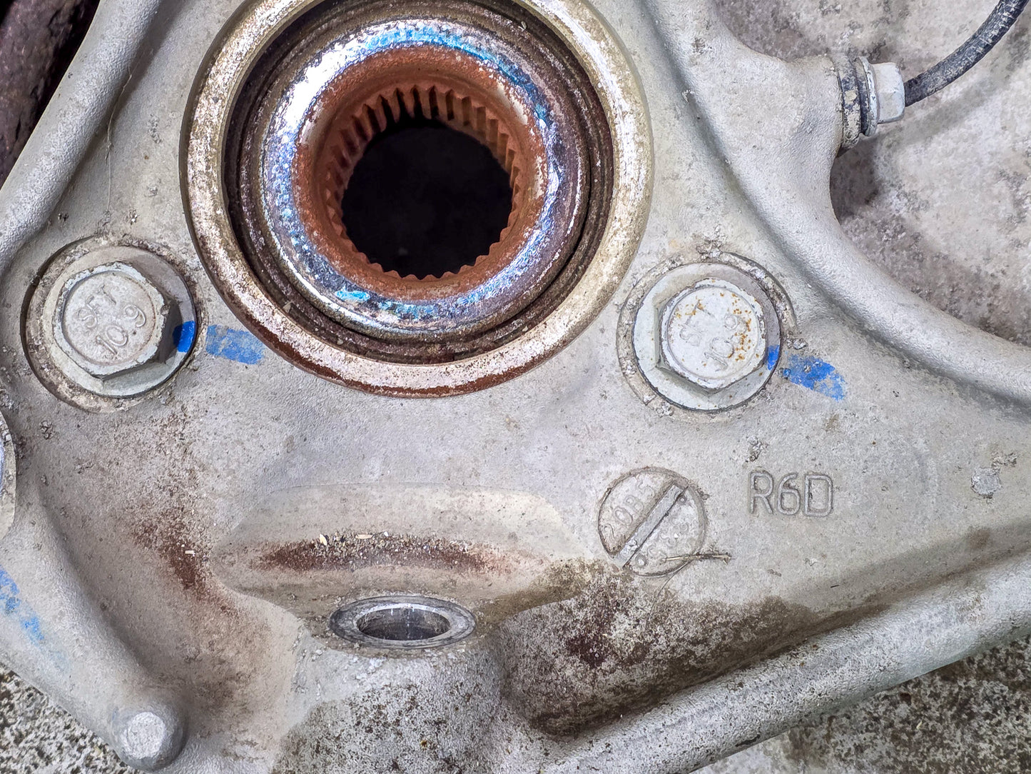 2017-2022 GMC Acadia Front Right Side Spindle Knuckle Wheel Hub and Disc Brake OEM 23334435 - view 2
