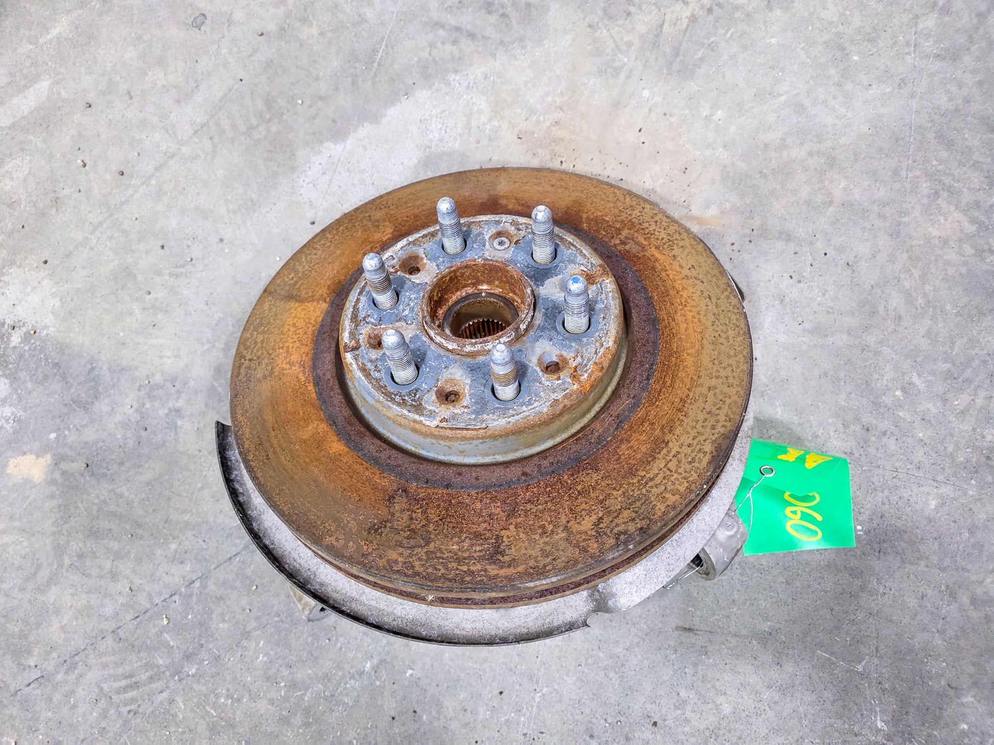 2017-2022 GMC Acadia Front Right Side Spindle Knuckle Wheel Hub and Disc Brake OEM 23334435 - view 3