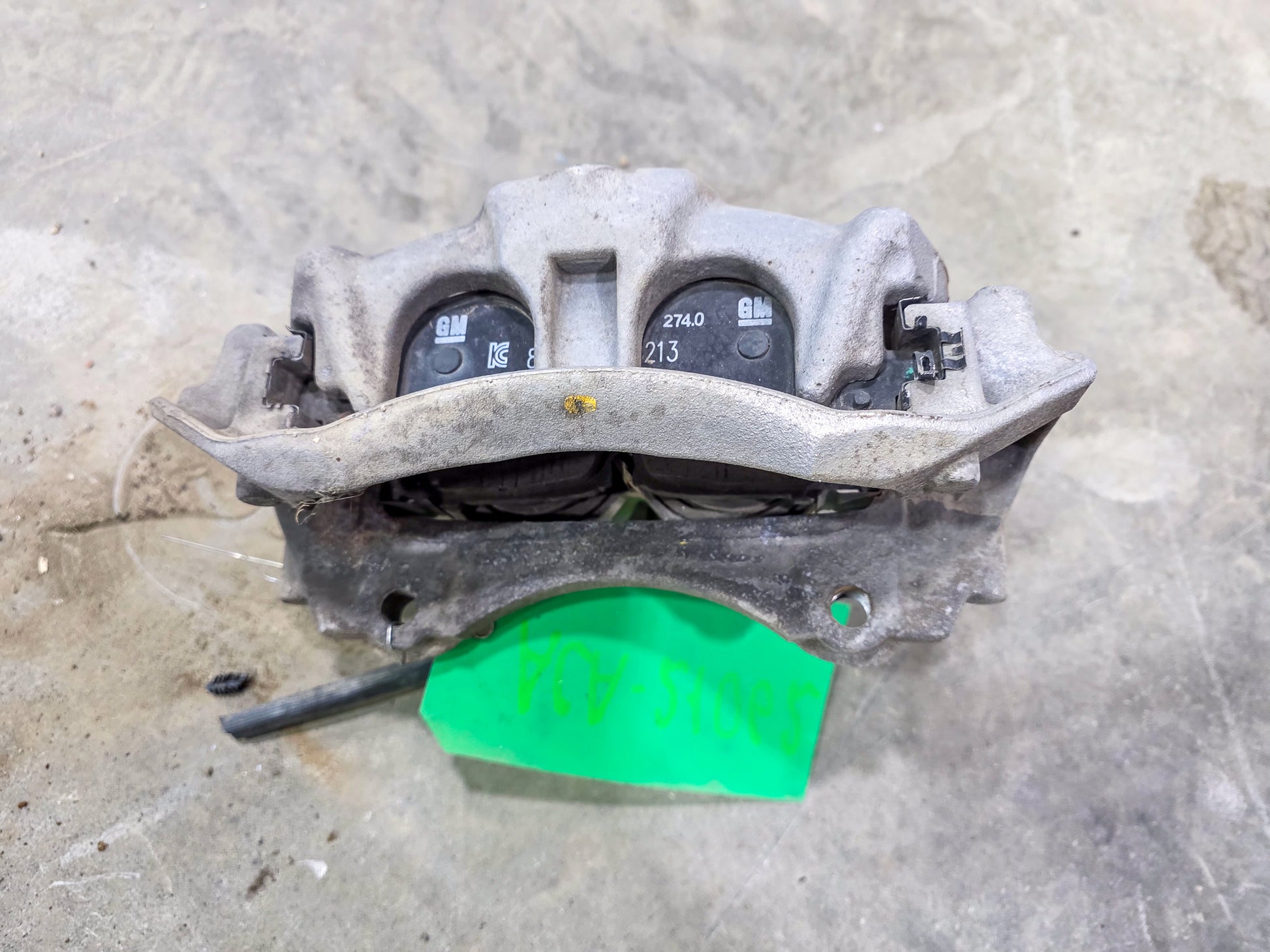 2020-2022 GMC Acadia Front Driver Left Side Brake Caliper Assembly  13542336, 84483546 - view 2