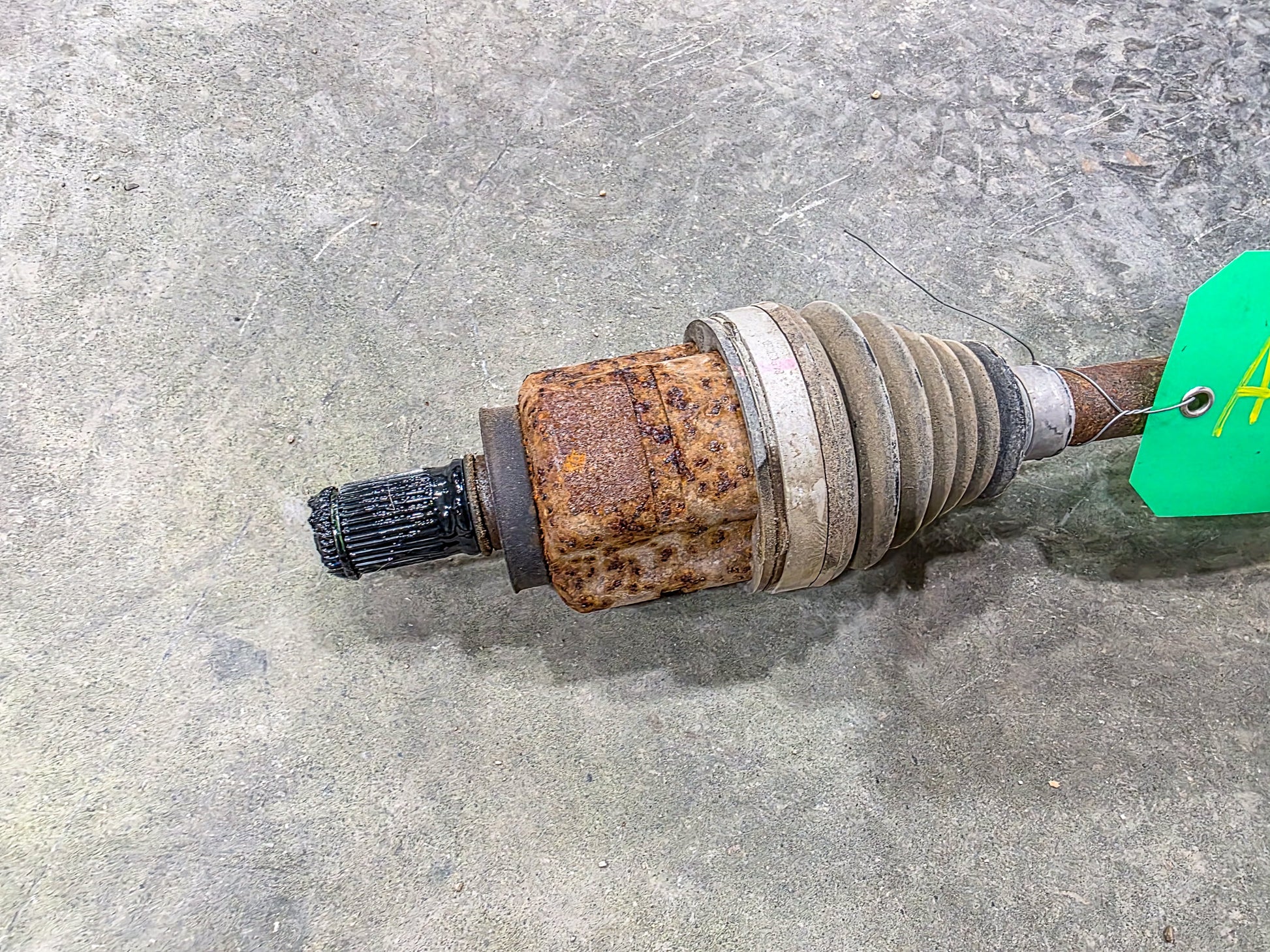 2017-2025 GMC Acadia Rear Driver Left Side Axle Shaft, Wheel Half-Shaft OEM  84853353, 85150637, 22981467, 23197423, 84088440, 84371428, 84387118, 84387121, 84394122, 84454824, 84454829, 84598361, 84598363, 84710390, 84710391, 84767962, 86508786 - view 3