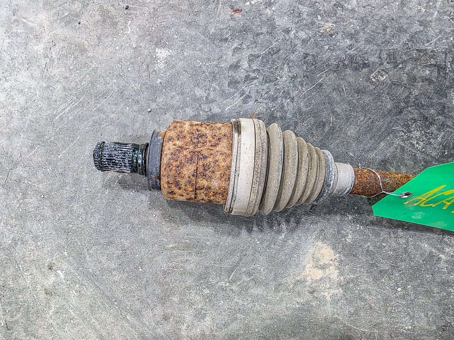 2017-2025 GMC Acadia Rear Passenger Right Side Axle Shaft, Wheel Half-Shaft OEM 38279273, 22981468, 23197422, 84088445, 84117741, 84371437, 84387092, 84387119, 84598339, 84598342, 84598352, 84598353, 84598358, 84853347 - view 3