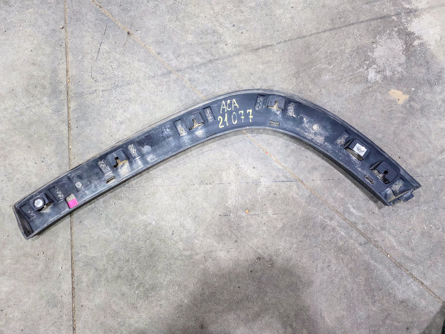 2017-2023 GMC Acadia Rear Passenger Right Side Quarter Wheel Arch Flare Molding OEM 84460805, 84300751 - view 2