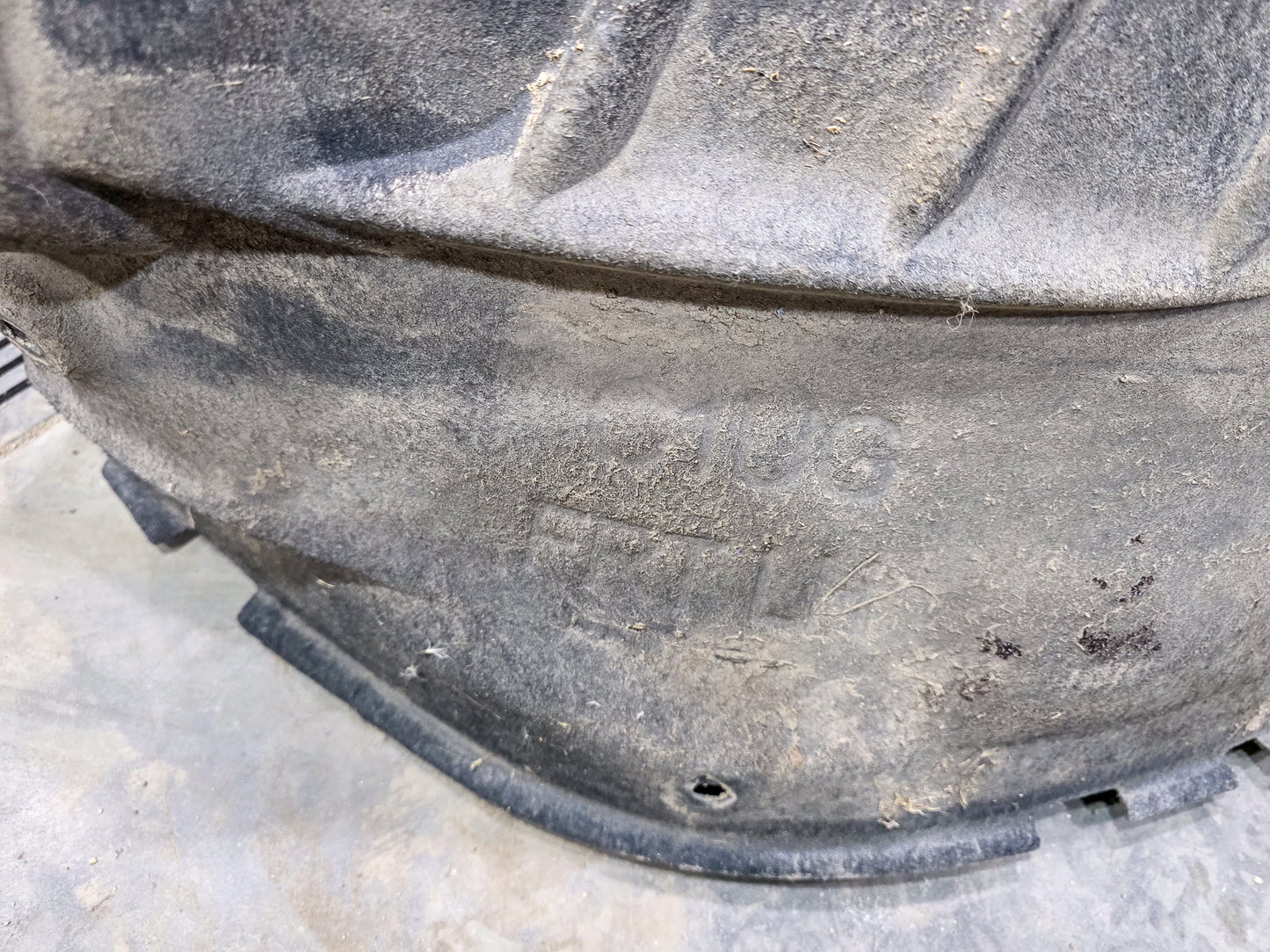 2017-2023 GMC Acadia Front Driver Left Side Fender Liner  Inner Fender Mudguard 84498371, 84336225 - view 4