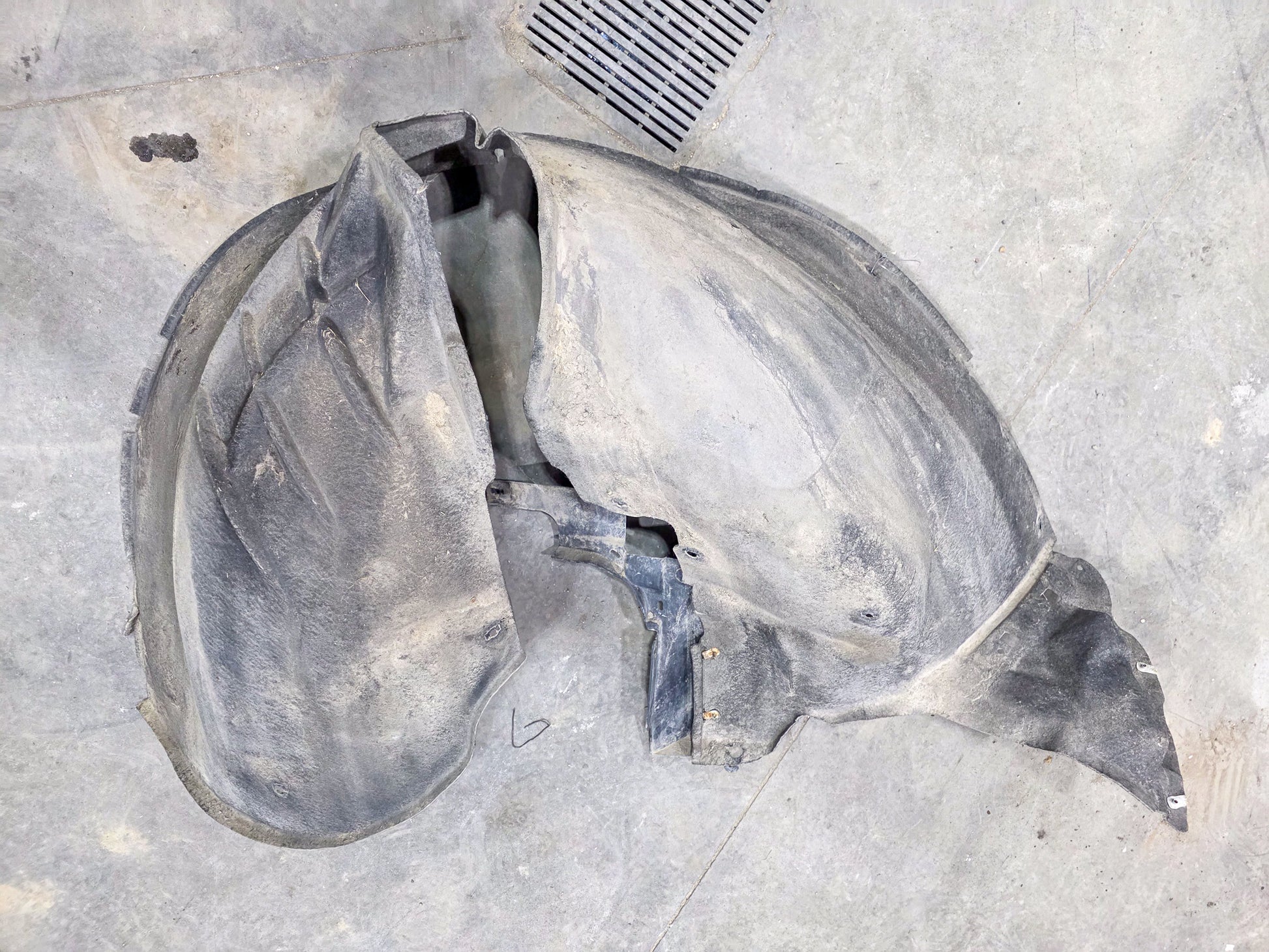 2017-2023 GMC Acadia Front Driver Left Side Fender Liner  Inner Fender Mudguard 84498371, 84336225 - view 5