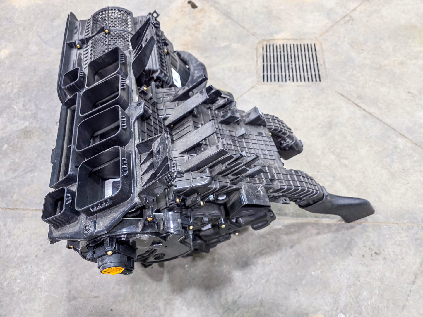 2017-2023 GMC Acadia Front HVAC Climate AC Heater Blower Housing Box OEM 84887849, 84567421, 84081116, 84290037, 84567417, 84567418, 84751078 - view 4