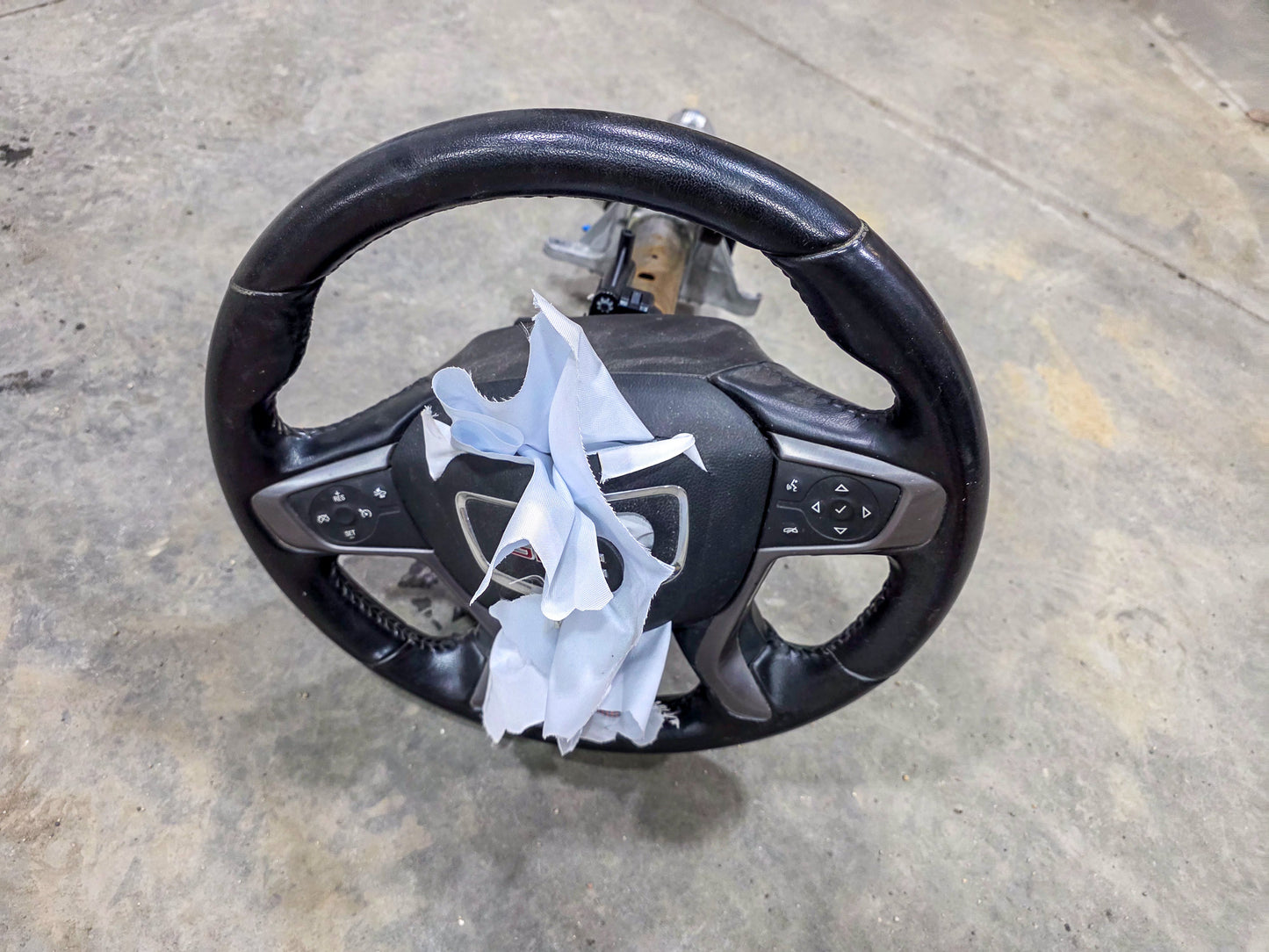 2016-2025 GMC Acadia Steering Wheel, Steering Column 84703391, 84914679, 85529026, 23401568, 84285329, 84401500, 84450604, 84452658, 84625118, 84625119, 85514218 - view 3