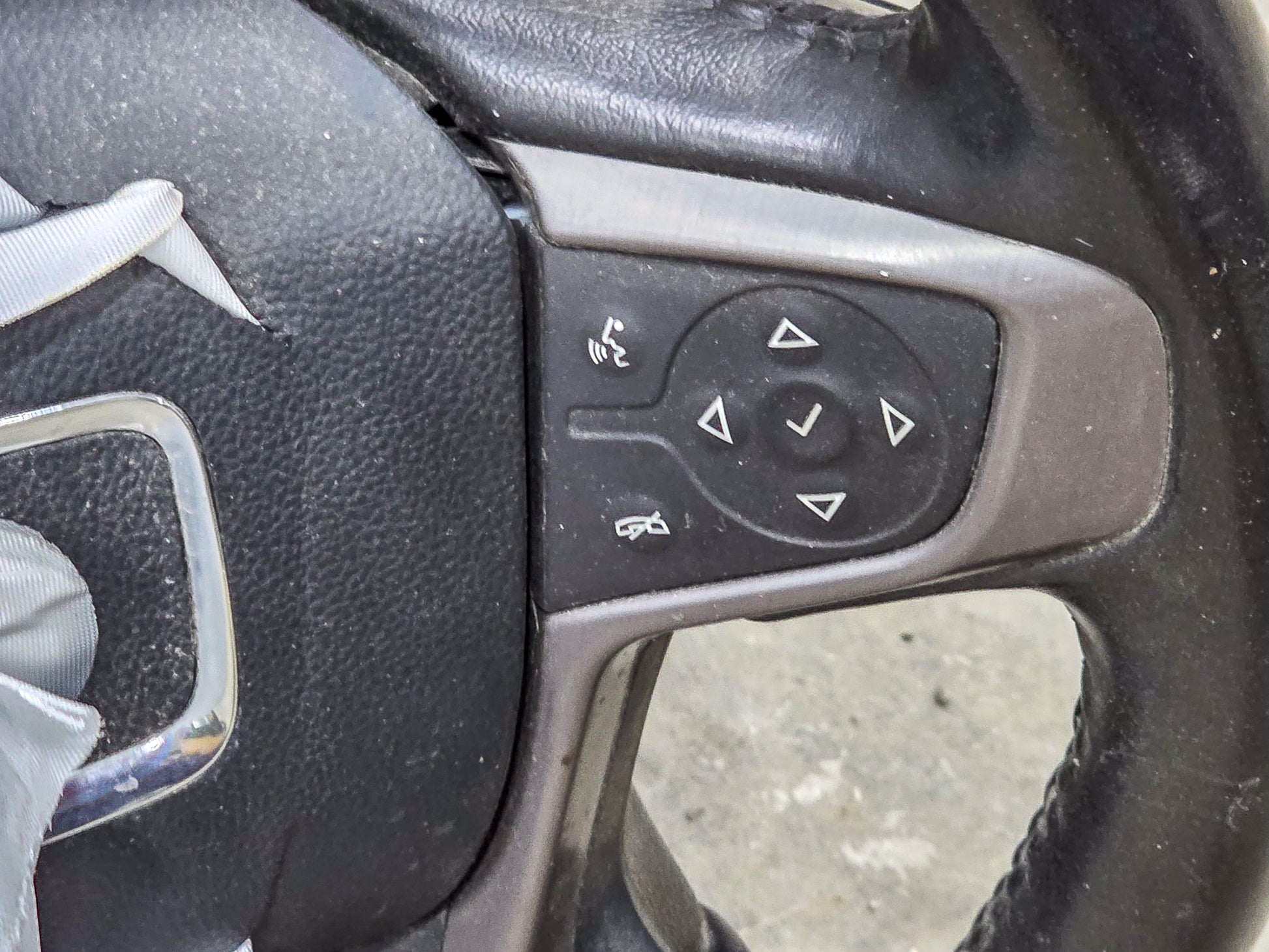 2016-2025 GMC Acadia Steering Wheel, Steering Column 84703391, 84914679, 85529026, 23401568, 84285329, 84401500, 84450604, 84452658, 84625118, 84625119, 85514218 - view 5