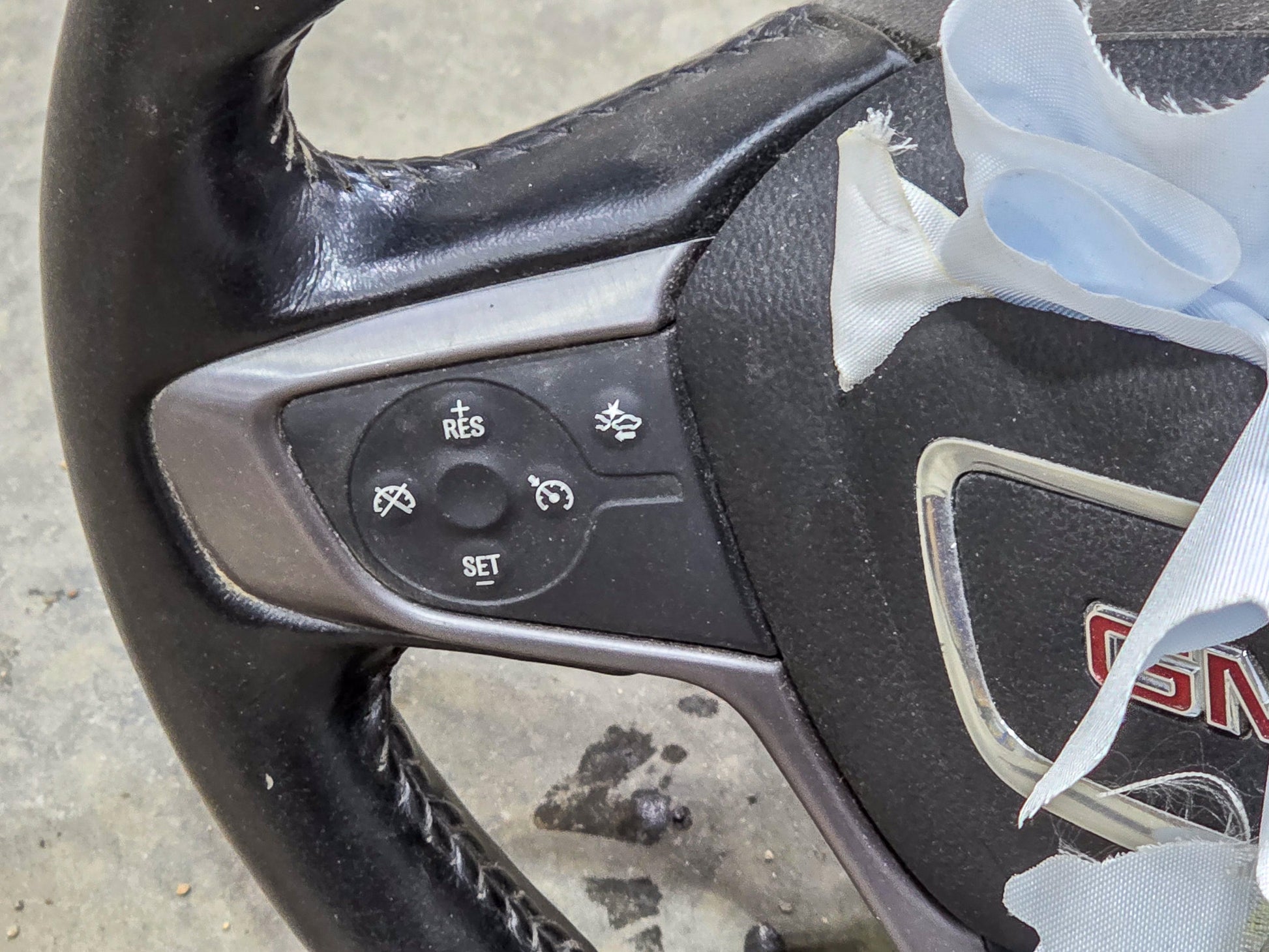 2016-2025 GMC Acadia Steering Wheel, Steering Column 84703391, 84914679, 85529026, 23401568, 84285329, 84401500, 84450604, 84452658, 84625118, 84625119, 85514218 - view 6