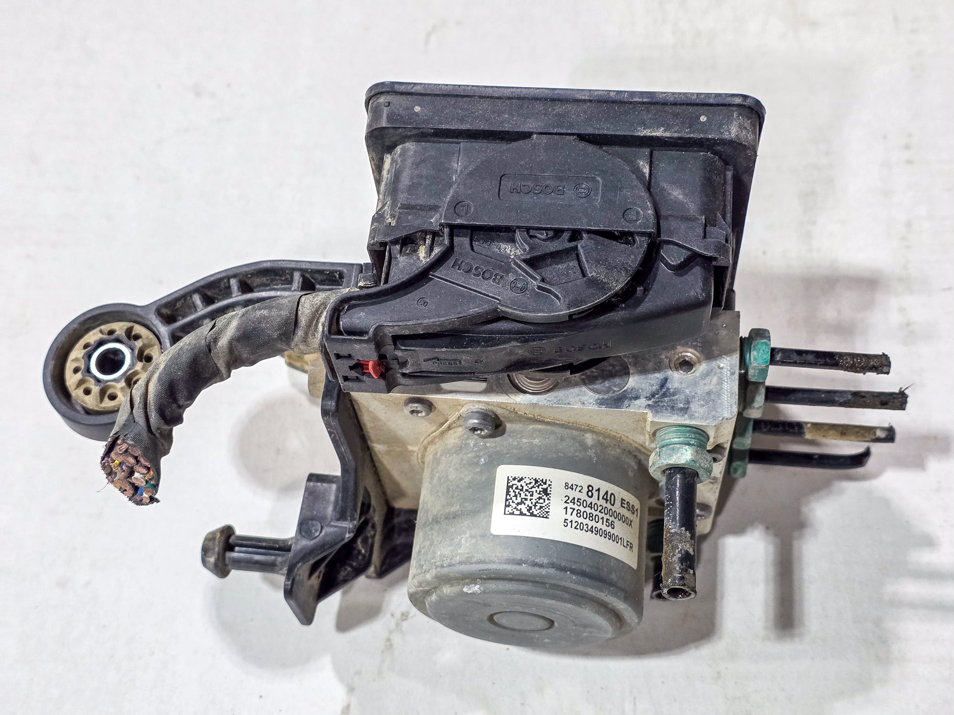 2018-2023 GMC Acadia ABS Anti Lock Brake Pump Module Unit W/ Bracket OEM 84728140, 84724100