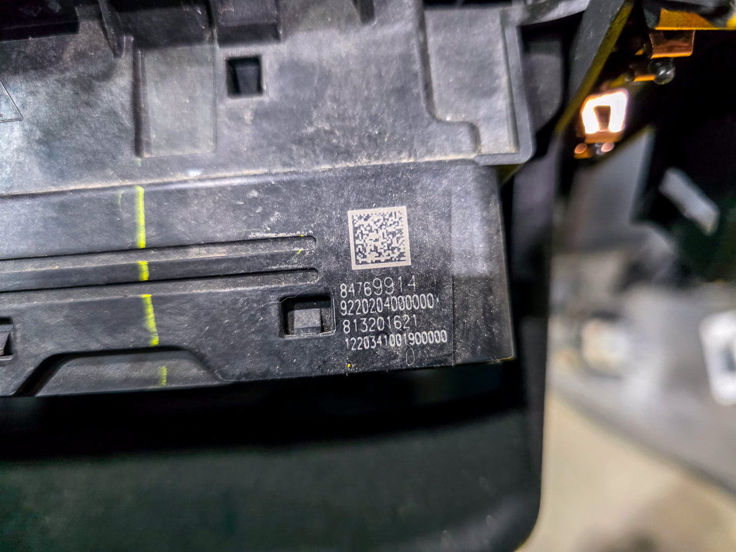 2017-2025 GMC Acadia Center Console, Transmission Shift Button Assembly, Receptacle, Hazard Light & Traction Control Switch, Front Right Left Side Seat Heater Switch, Trim Plate 84769914, 13529869, 84646674, 84693327, 84736648 - view 6